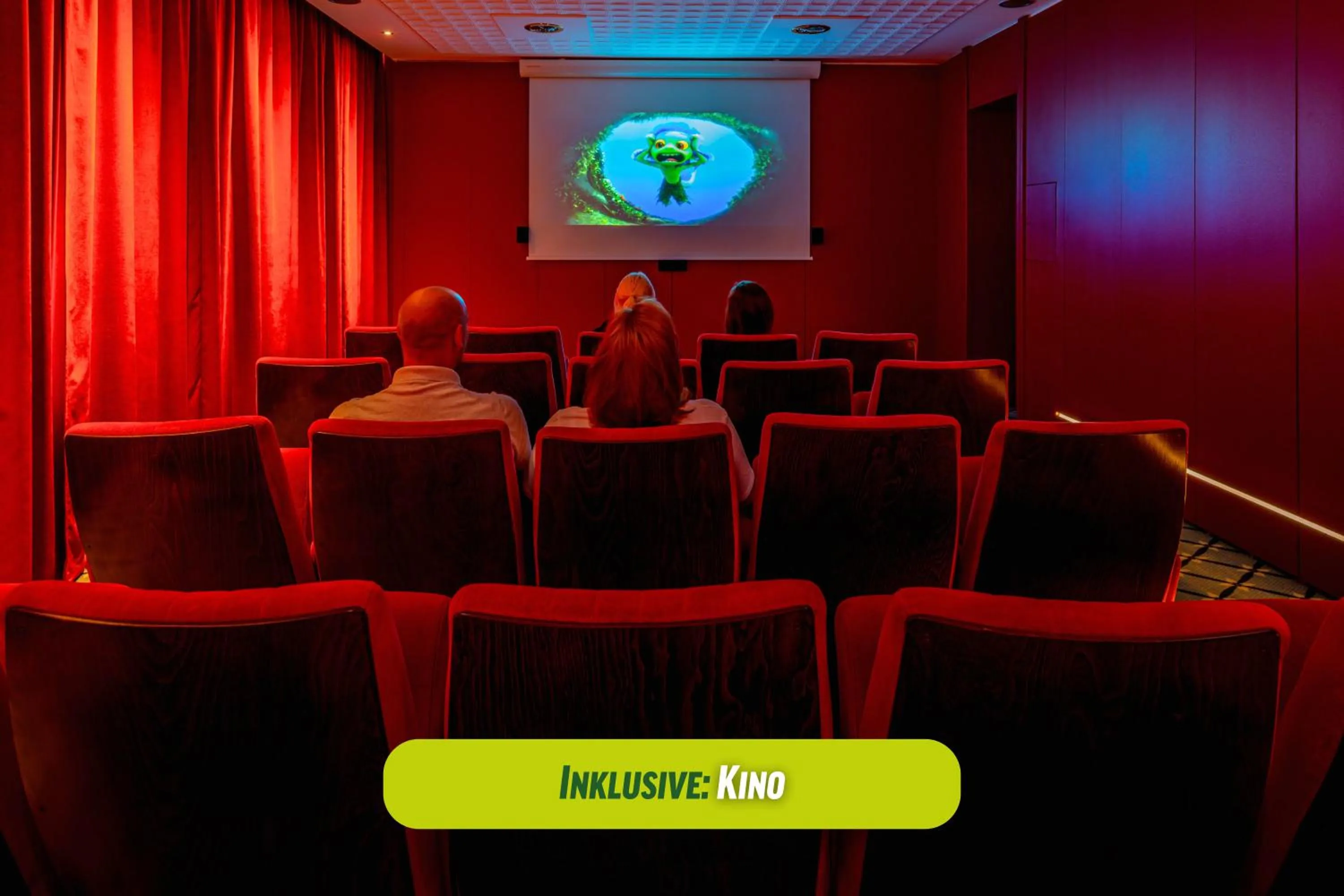 Communal lounge/ TV room in AHORN Harz Hotel Braunlage