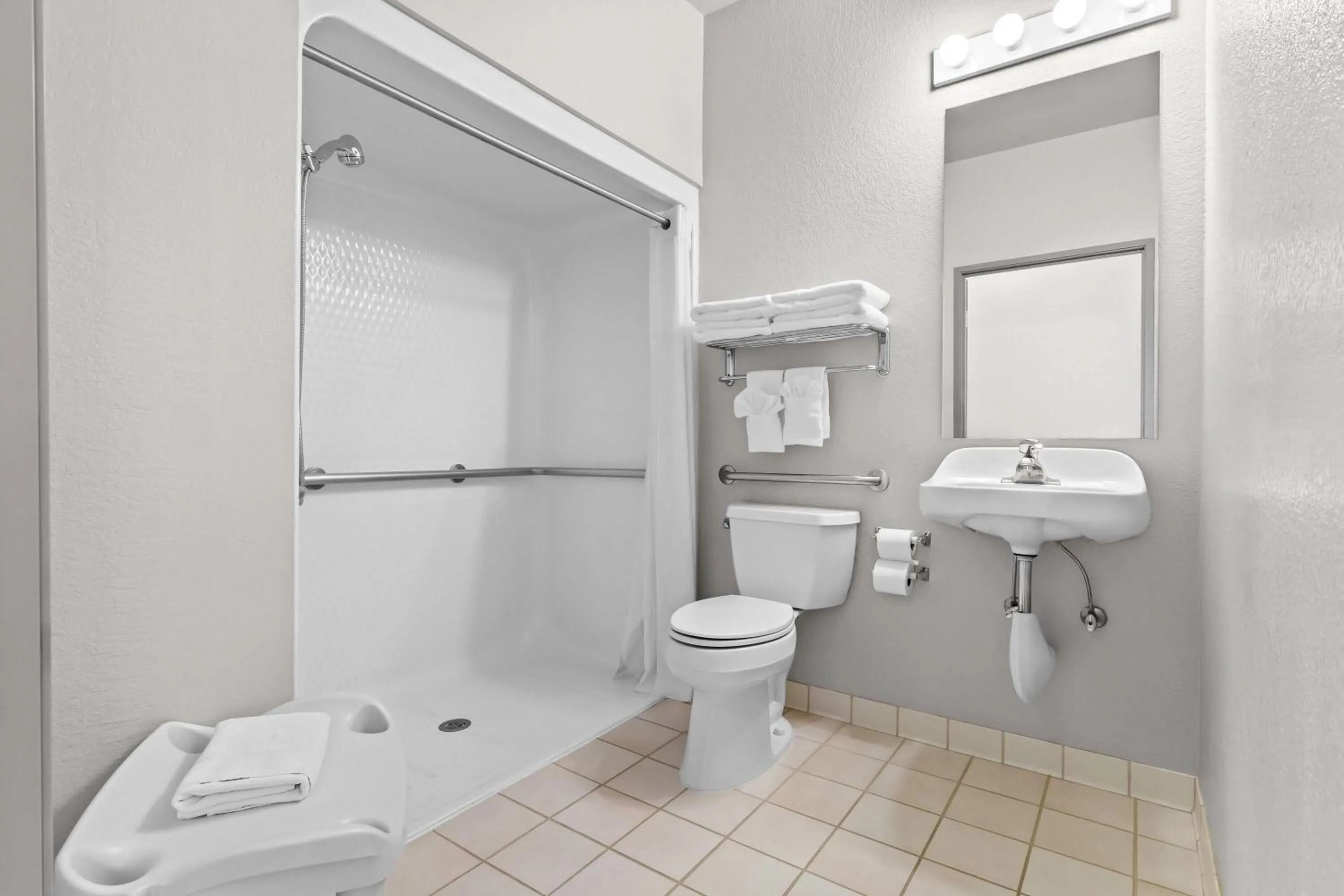 Shower in Days Inn & Suites by Wyndham Castle Rock