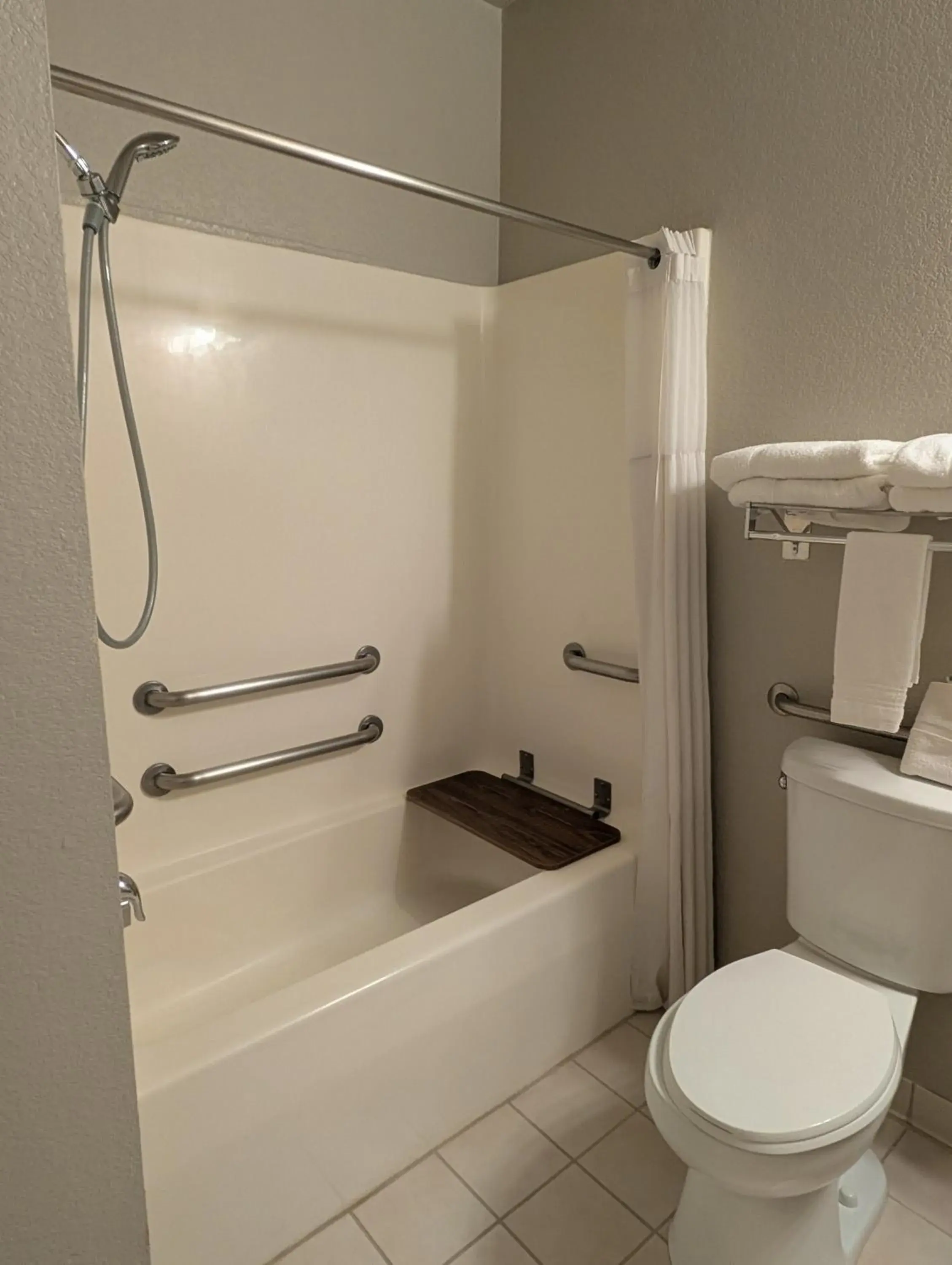 King Studio Suite - Accessible/Non-Smoking in Days Inn & Suites by Wyndham Castle Rock King Studio Suite - Accessible/Non-Smoking in Days Inn & Suites by Wyndham Castle Rock