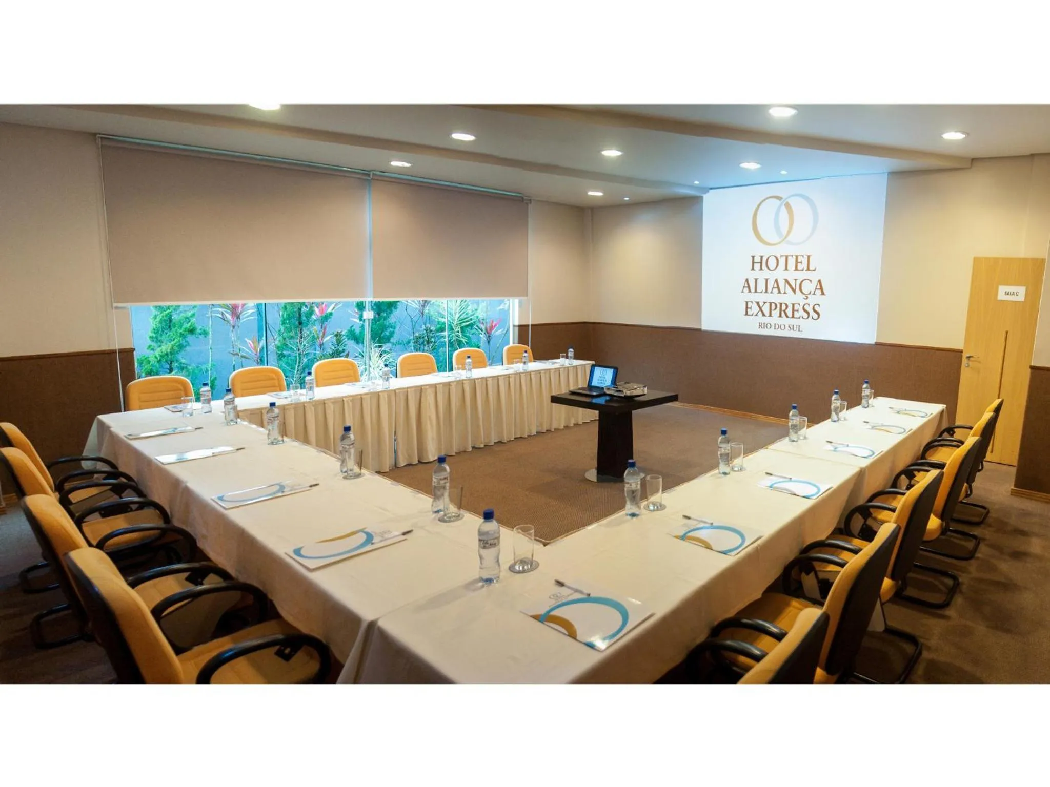 Meeting/conference room in Hotel Aliança Express