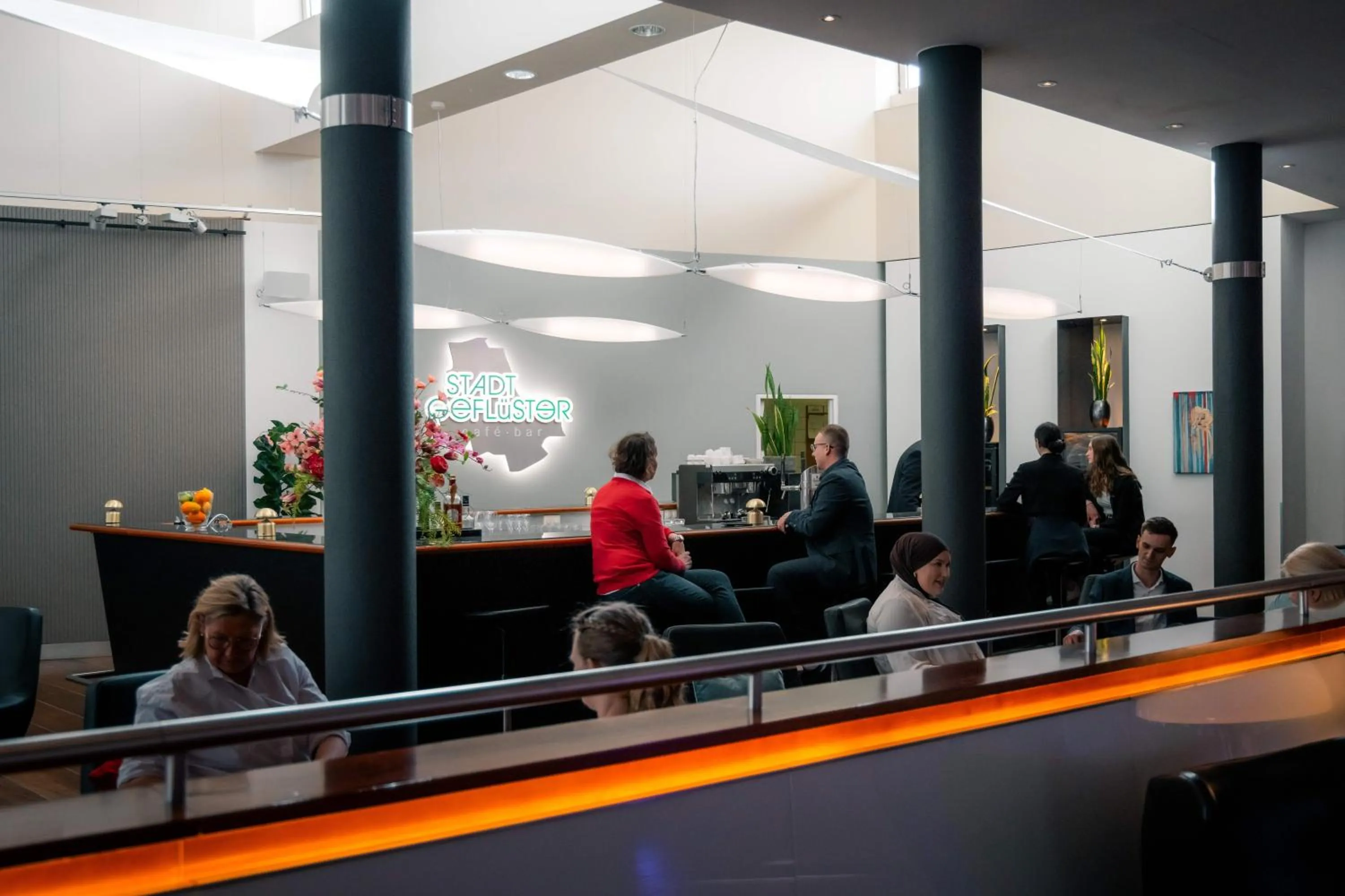 Restaurant/places to eat in Dorint Kongresshotel Düsseldorf/Neuss