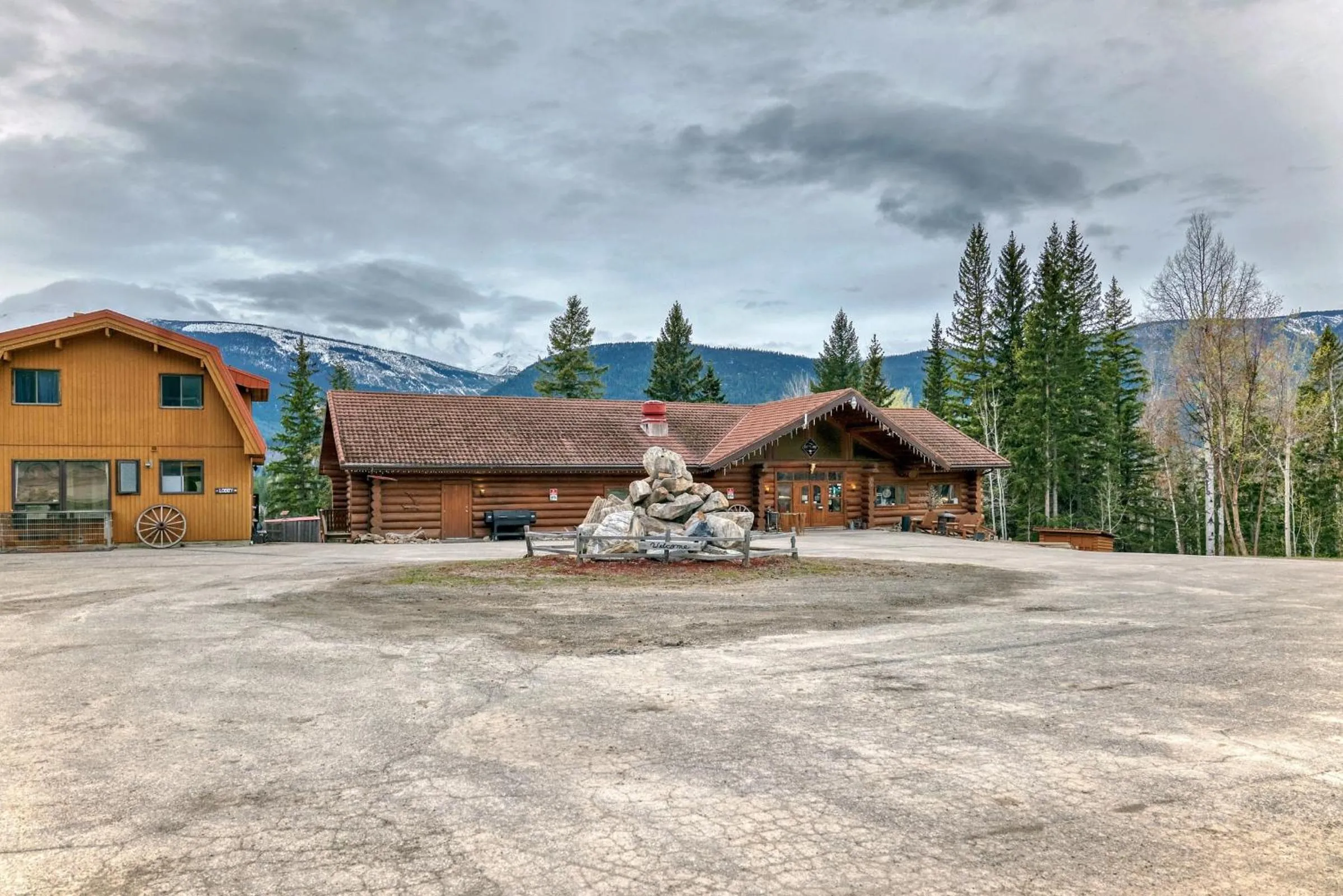 Property building in Terracana Ranch Resort