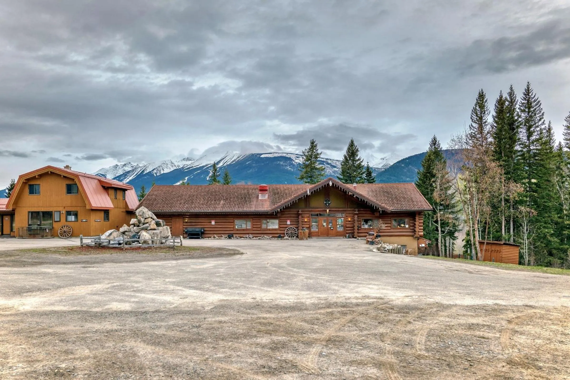 Property building in Terracana Ranch Resort