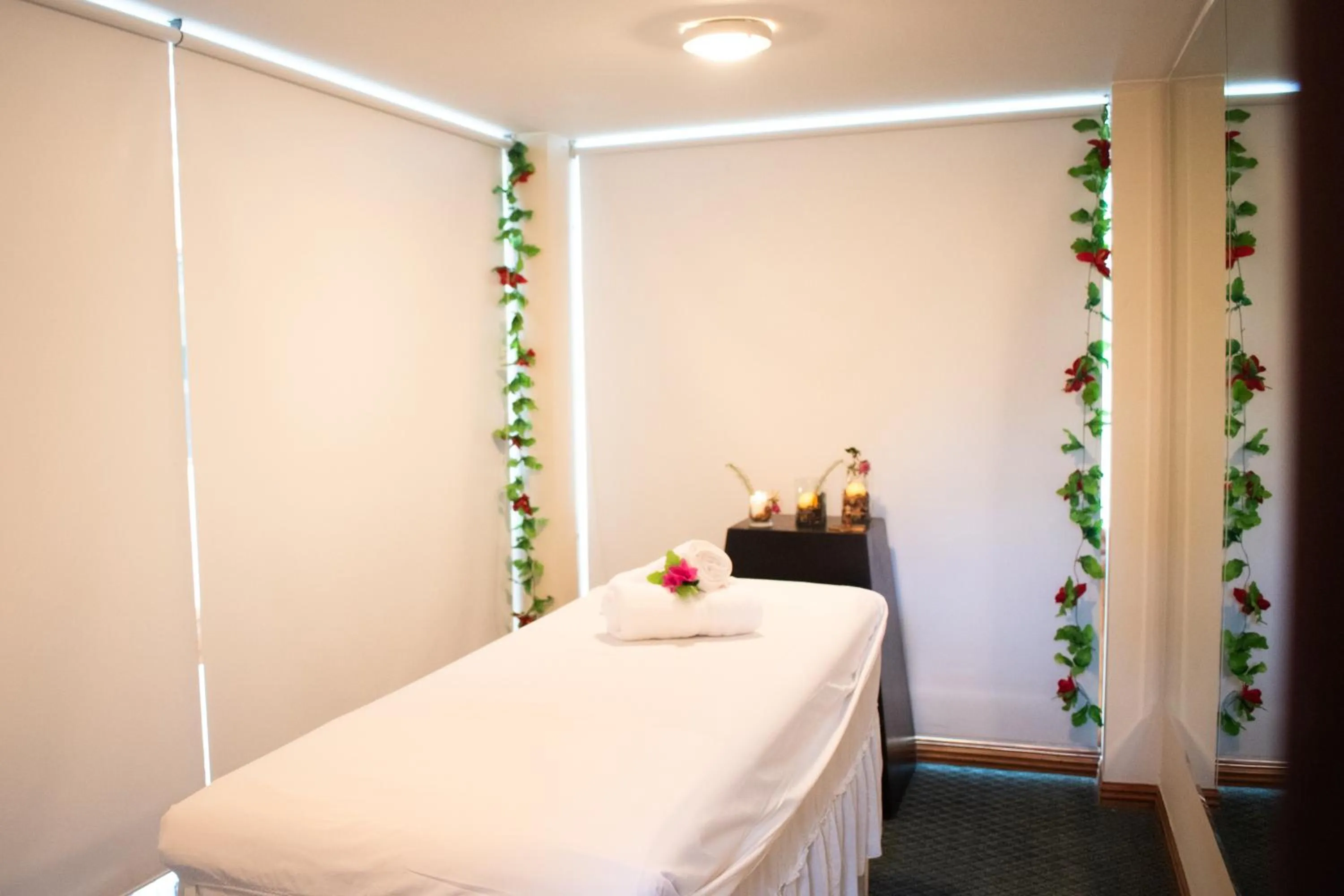 Massage, Bed in Hotel Dinastia Real