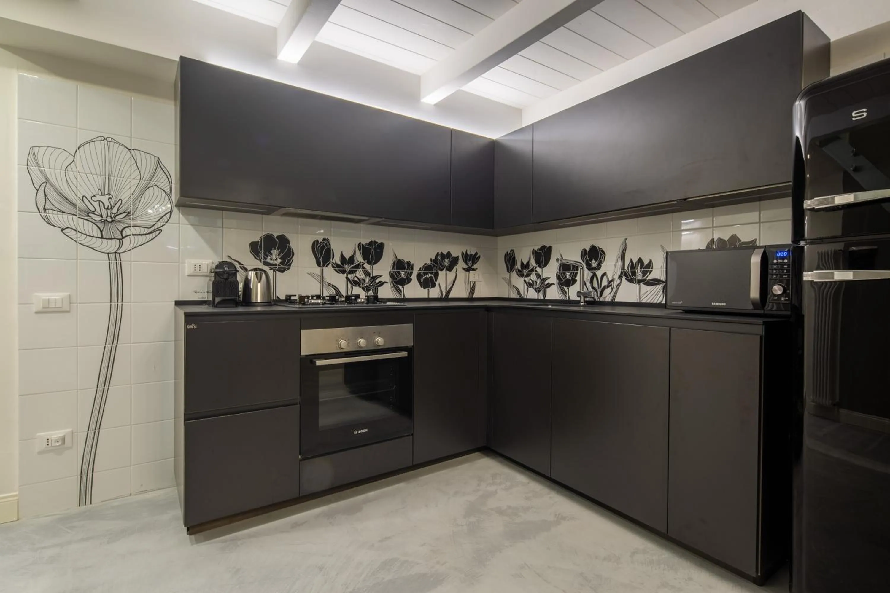 Kitchen or kitchenette in Casa Velluti Deluxe by Mmega