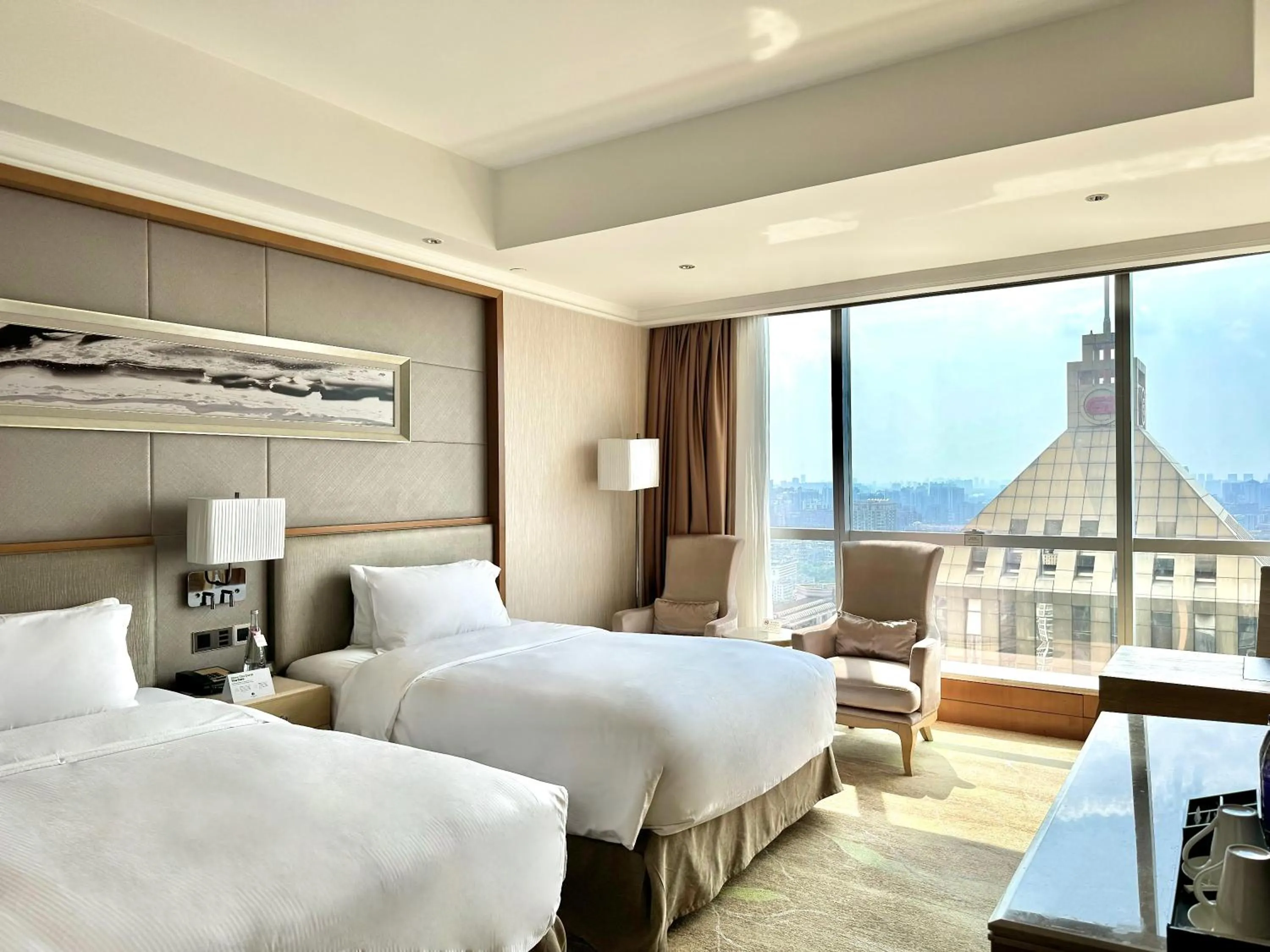 Bedroom, Bed in DoubleTree by Hilton Guangzhou - Near Beijing Road Pedestrian Street