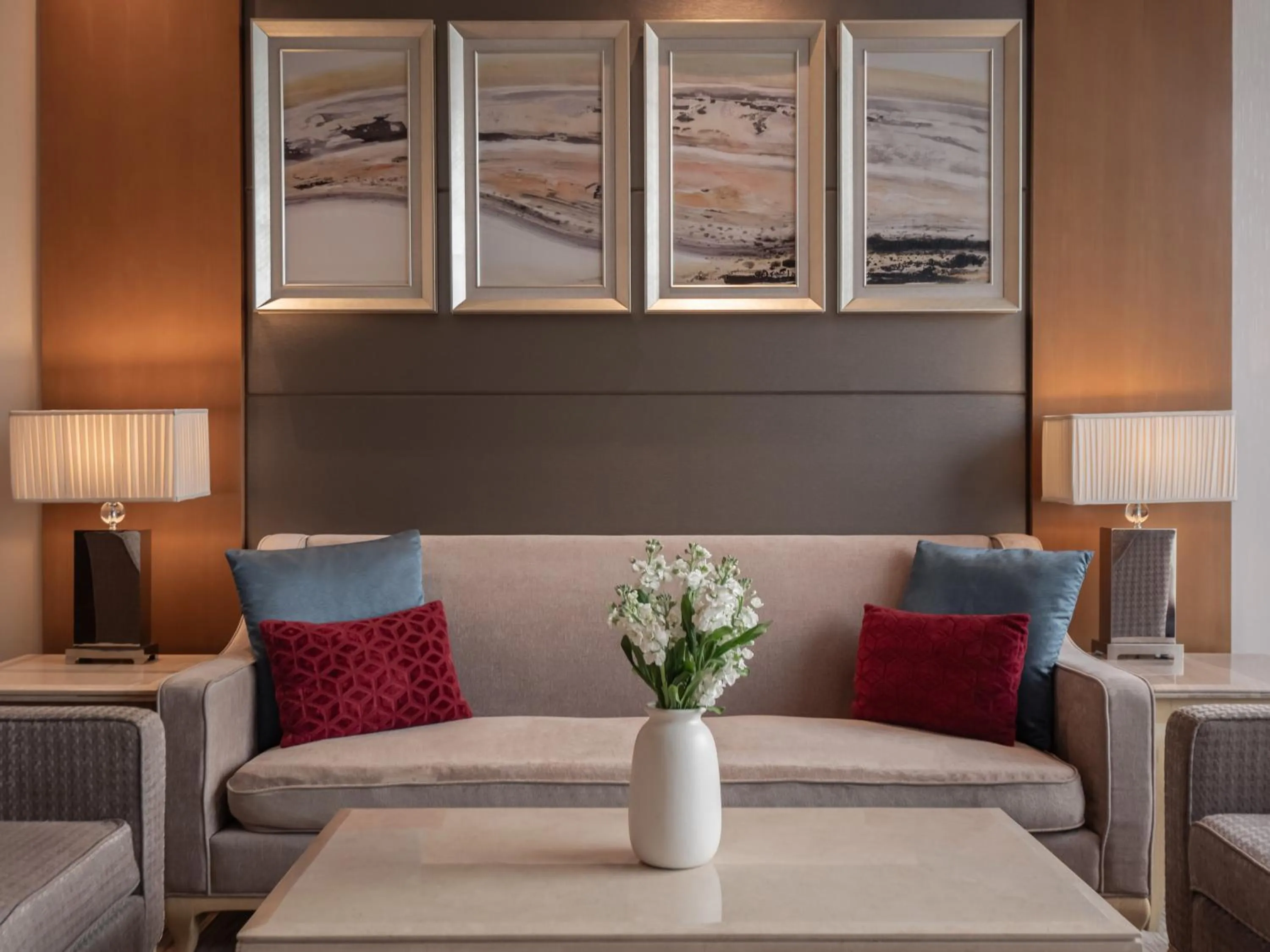 Living room in DoubleTree by Hilton Guangzhou - Near Beijing Road Pedestrian Street