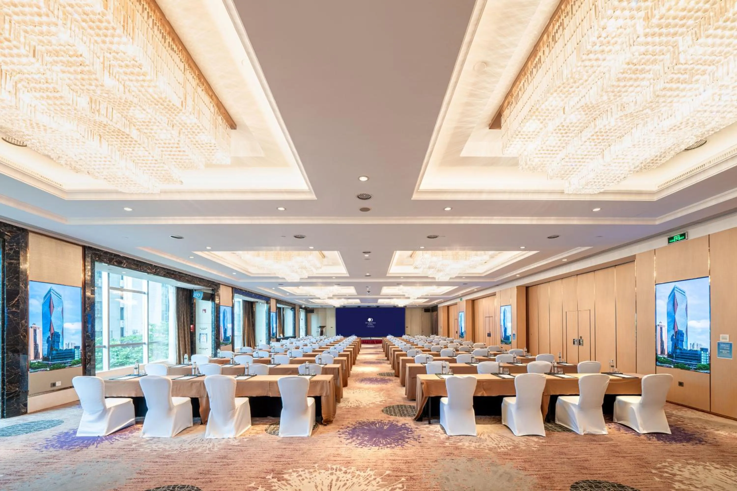 Meeting/conference room in DoubleTree by Hilton Guangzhou - Near Beijing Road Pedestrian Street