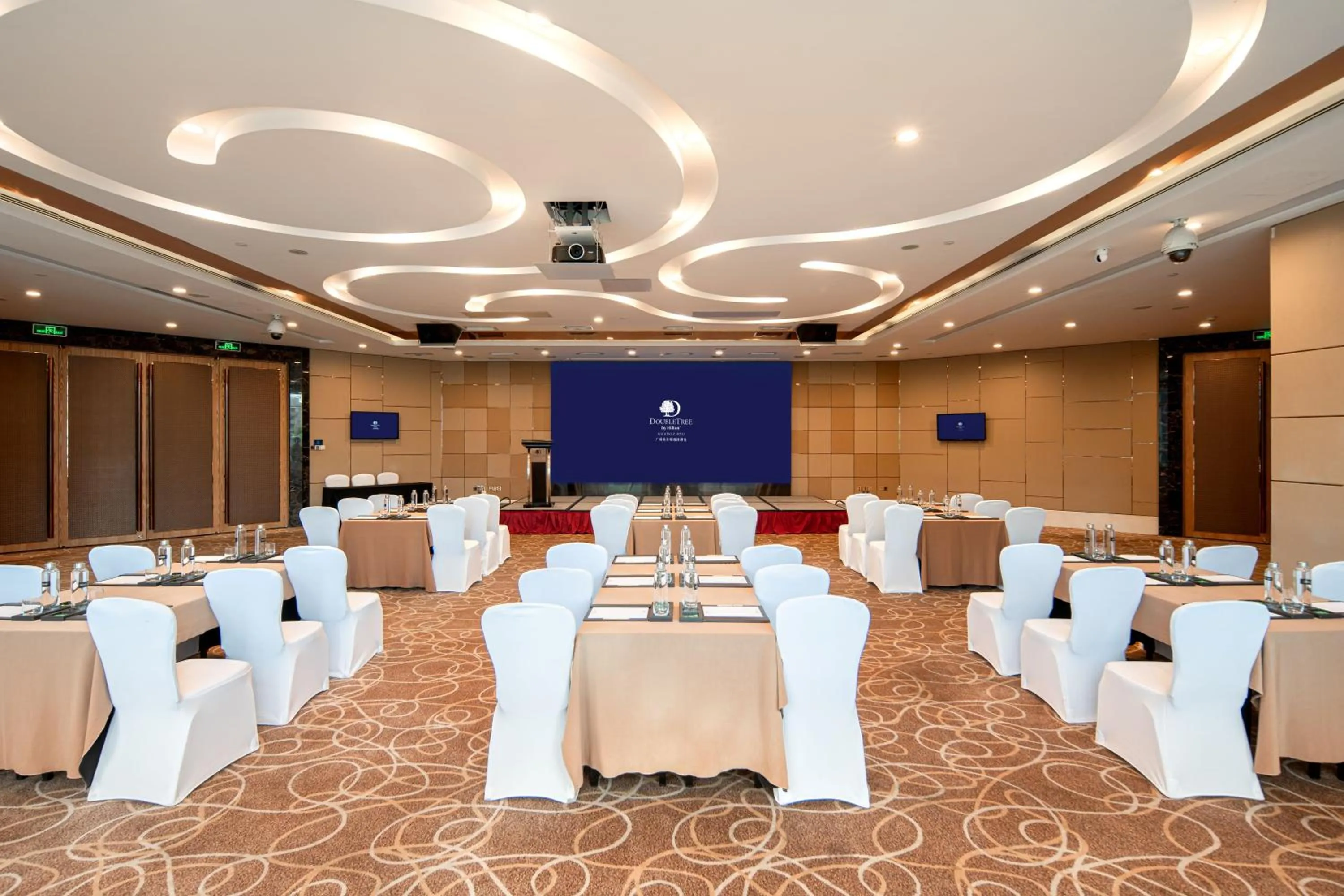 Meeting/conference room in DoubleTree by Hilton Guangzhou - Near Beijing Road Pedestrian Street