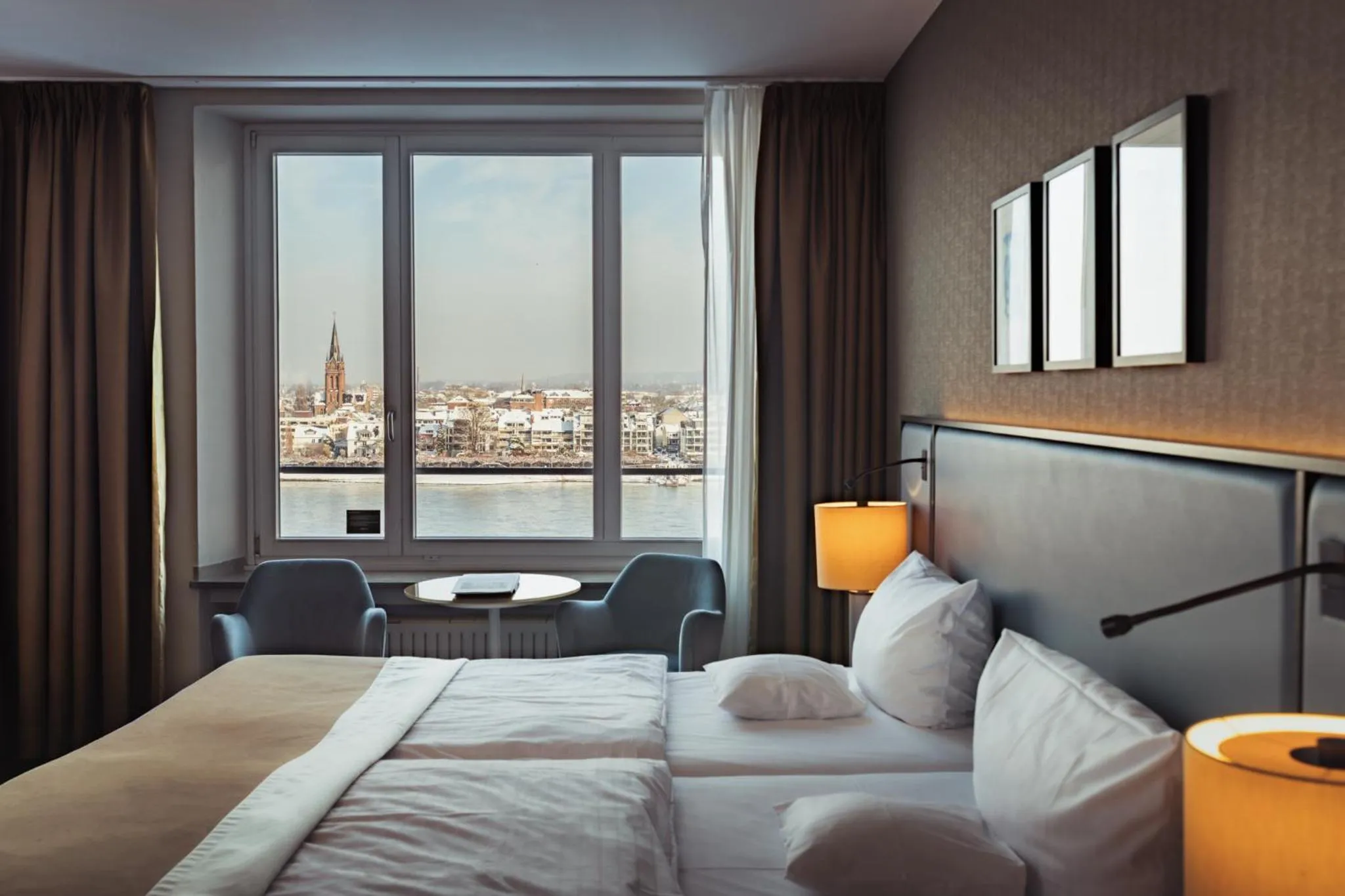 Bed in AMERON Bonn Hotel Königshof