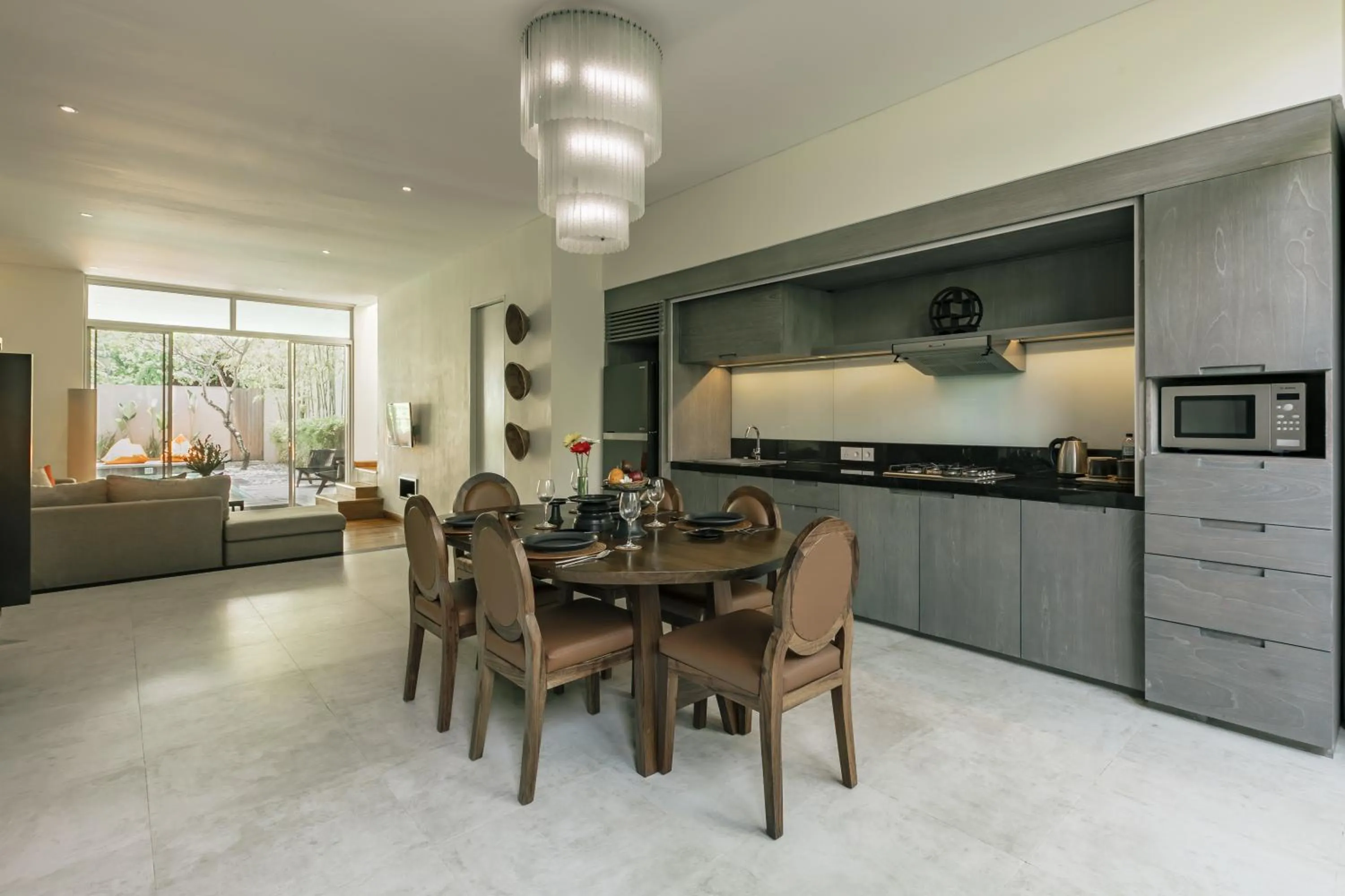 Kitchen or kitchenette in hu'u Villas