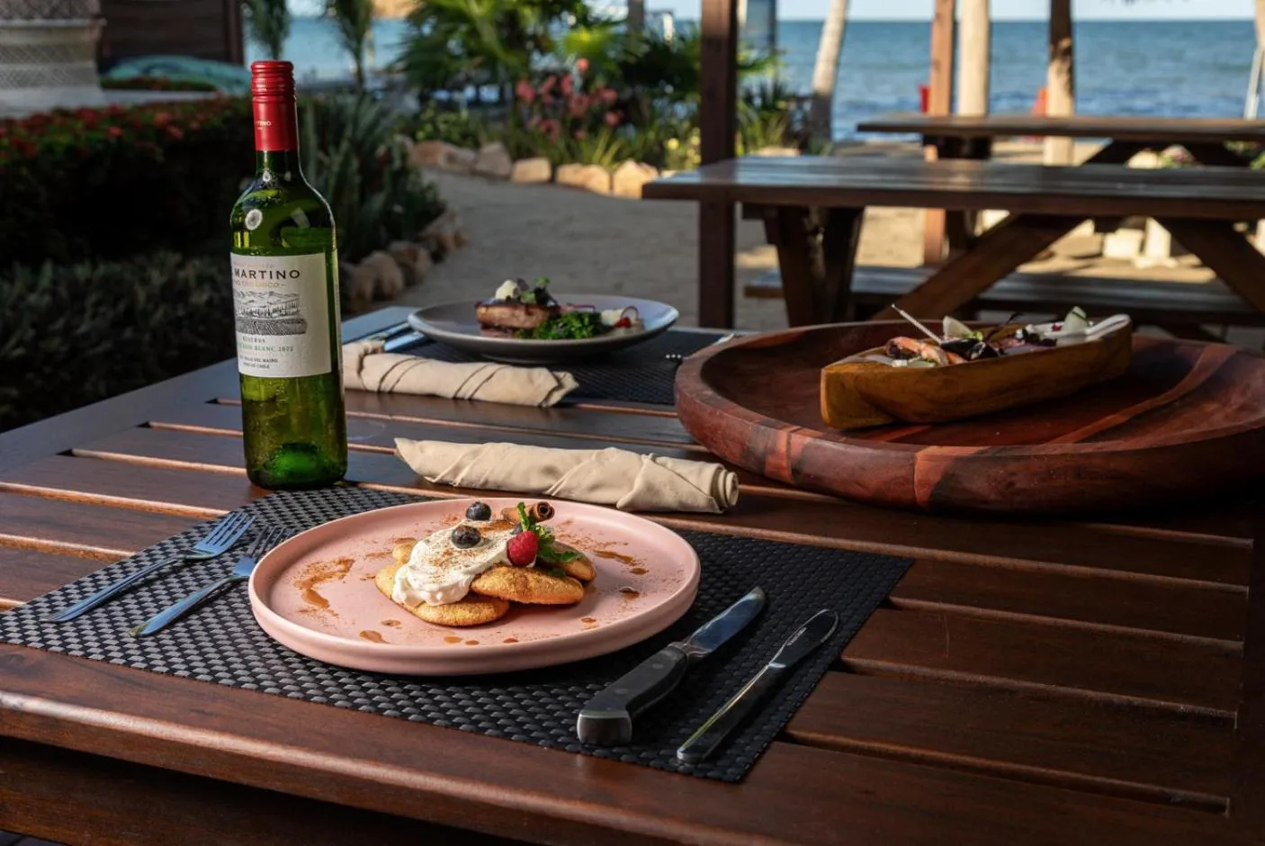 Restaurant/places to eat in Seiri del Mar