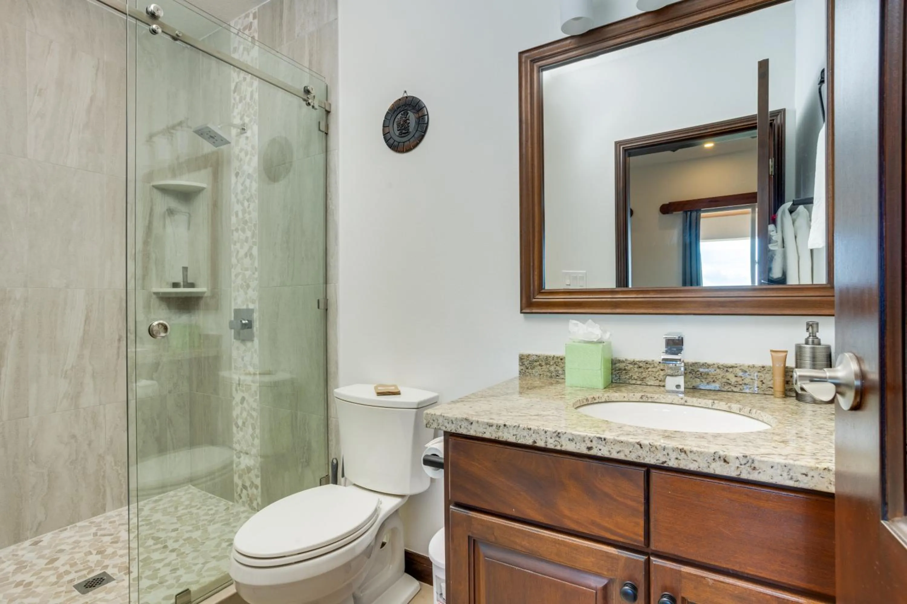 Shower in Seiri del Mar