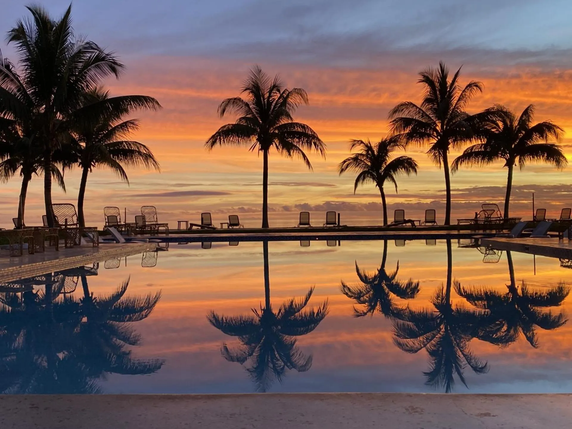 Swimming pool in Seiri del Mar