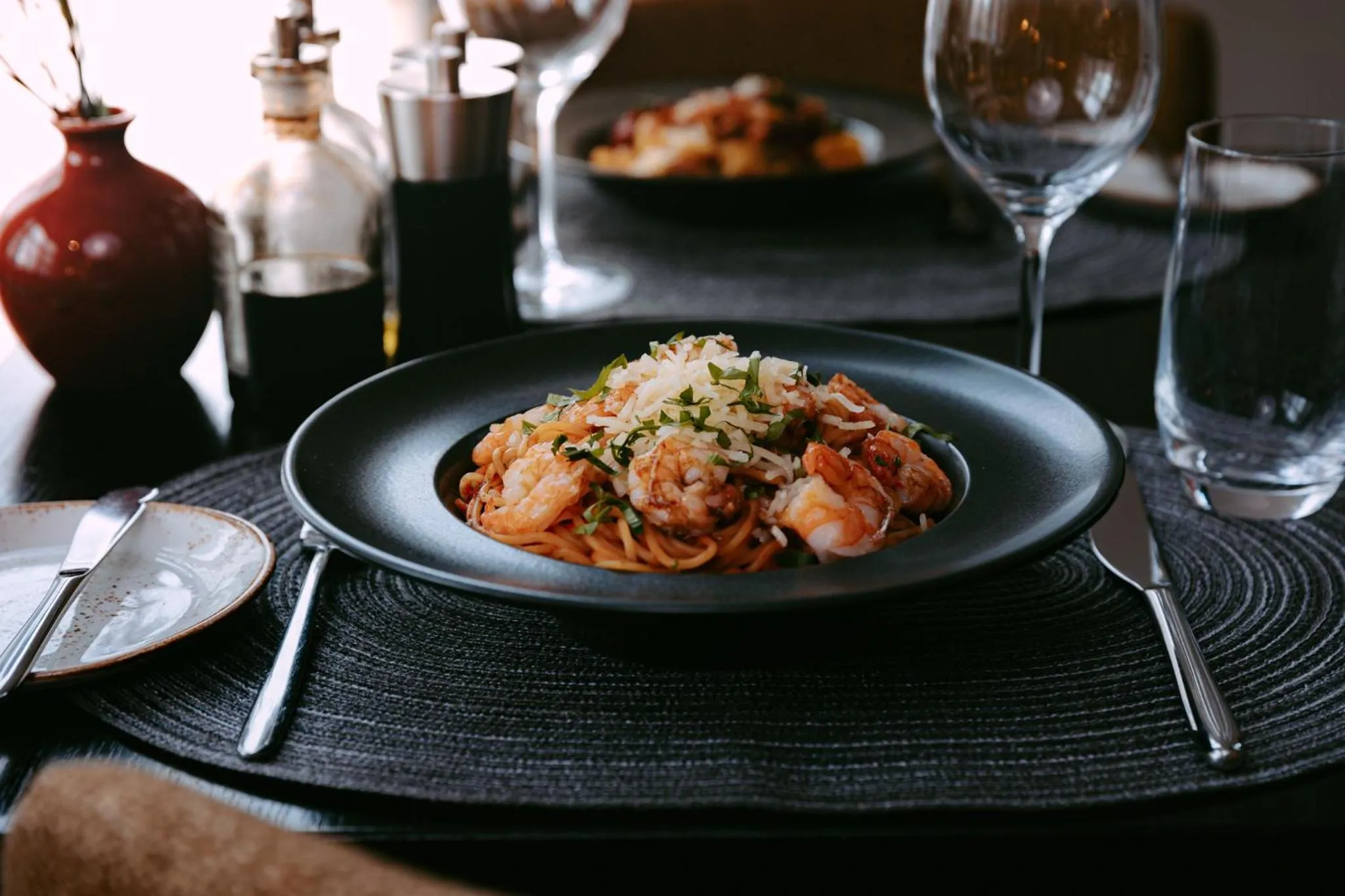 Restaurant/places to eat in AMERON Köln Hotel Regent