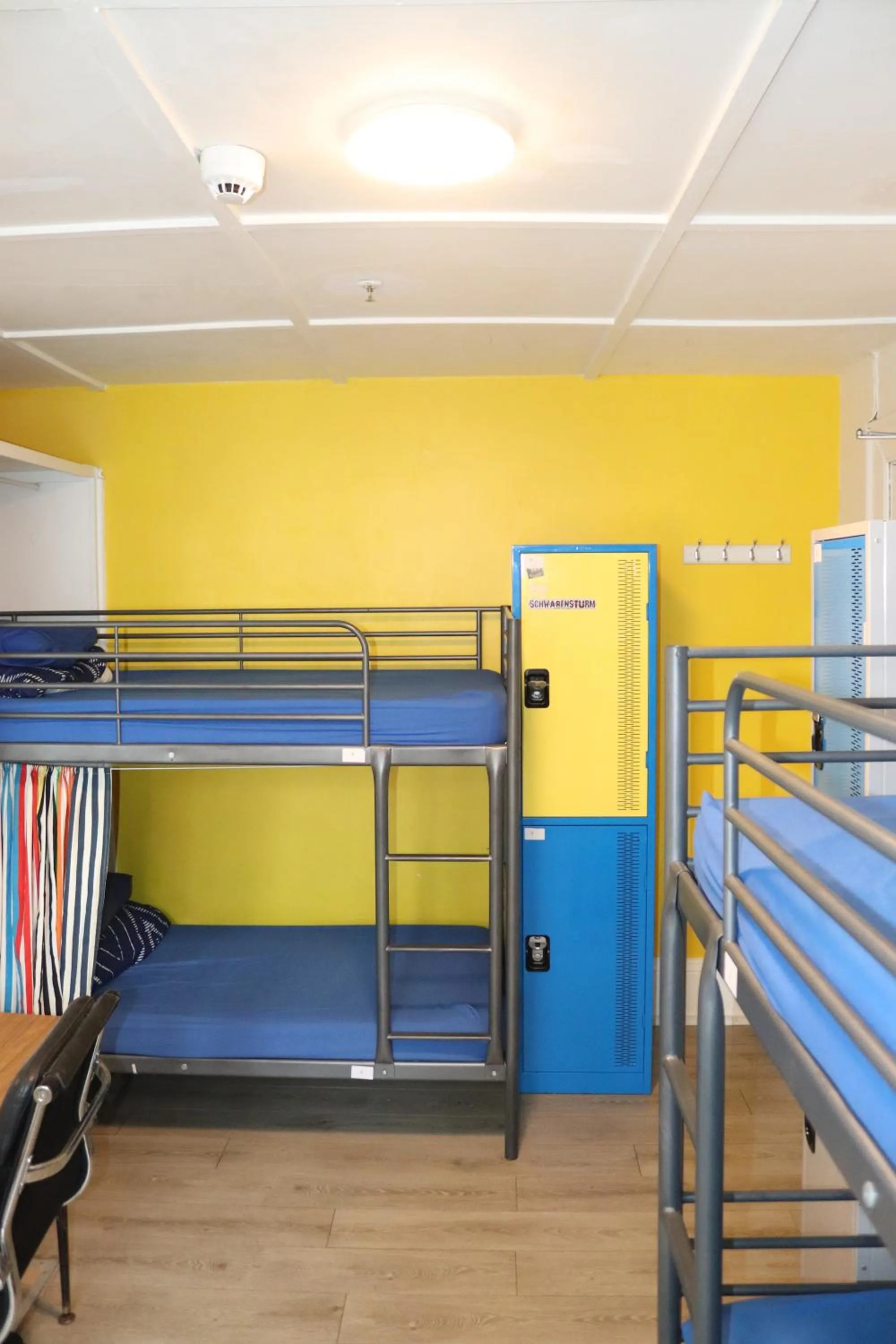 Bedroom, Bed in Original Backpackers