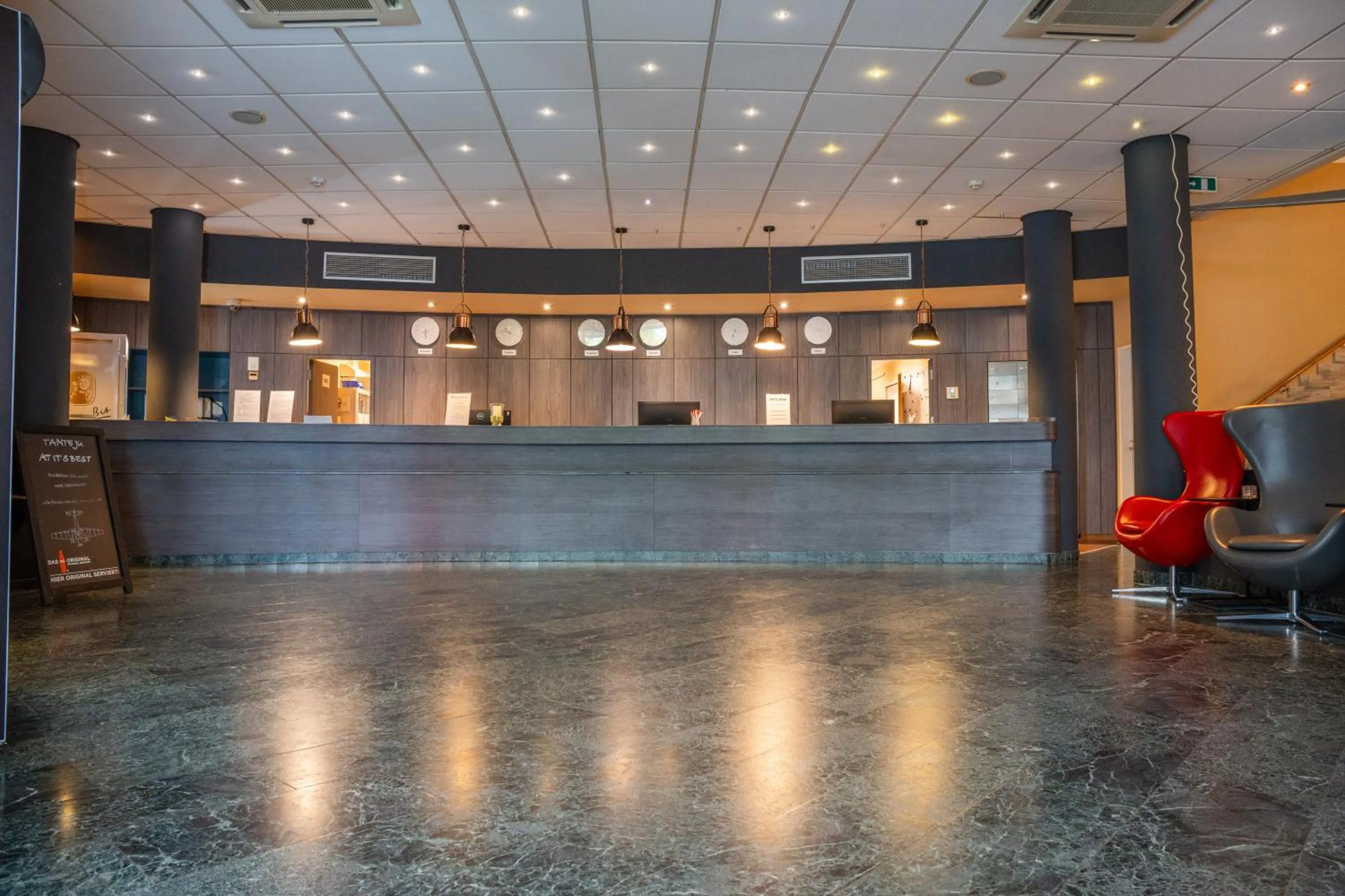 Lobby or reception in Airways Hotels Frankfurt Airport West