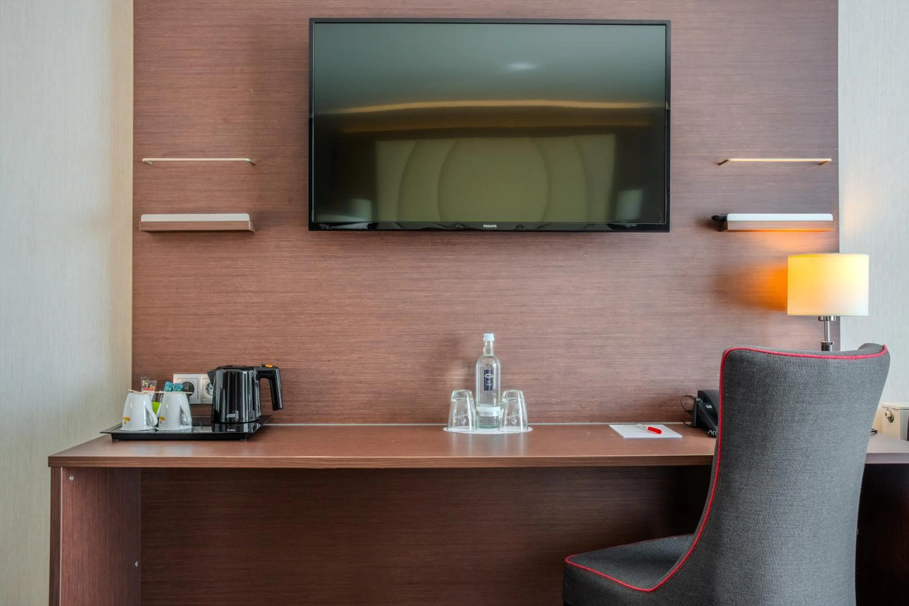TV and multimedia in Airways Hotels Frankfurt Airport West