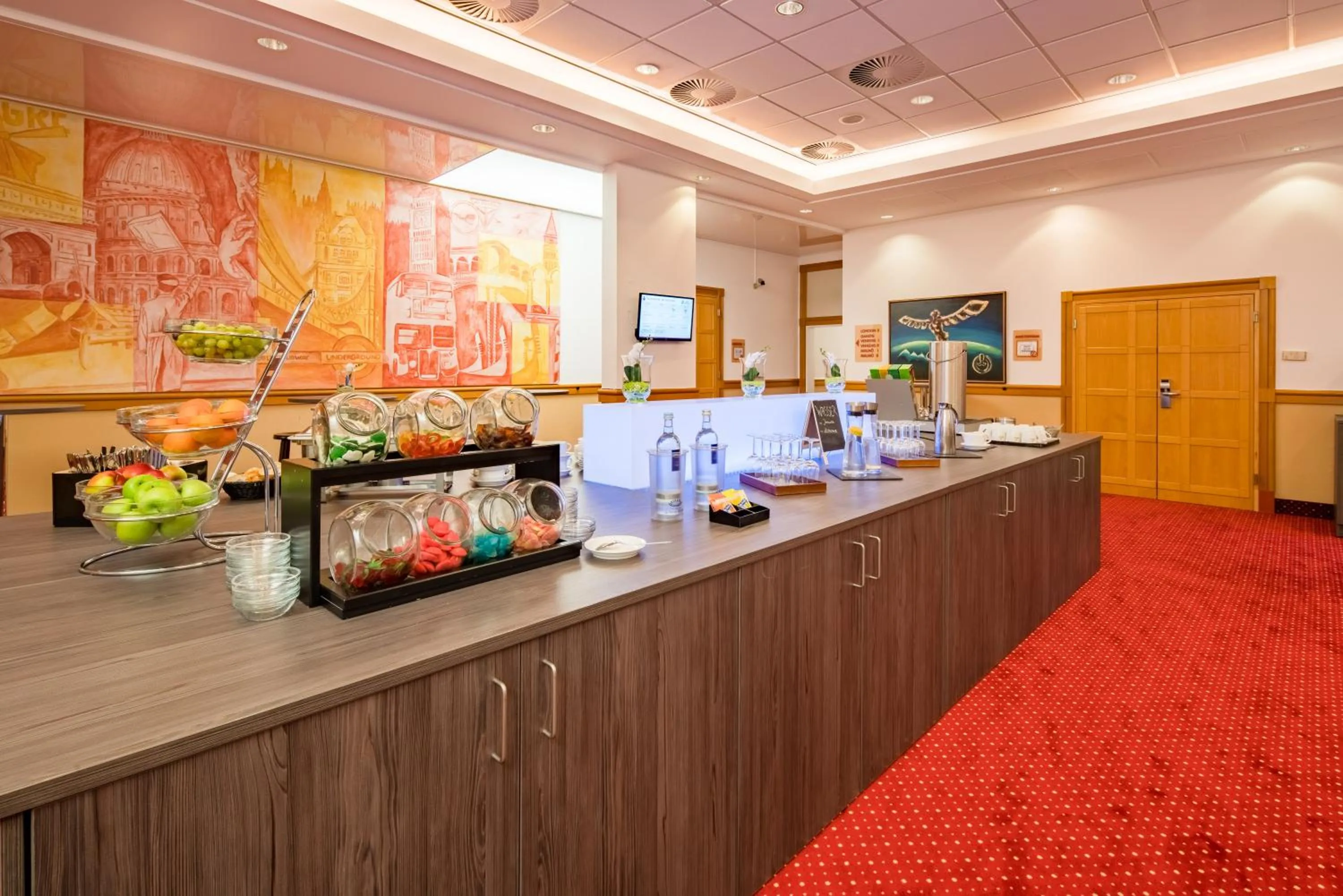 Buffet breakfast in Airways Hotels Frankfurt Airport West