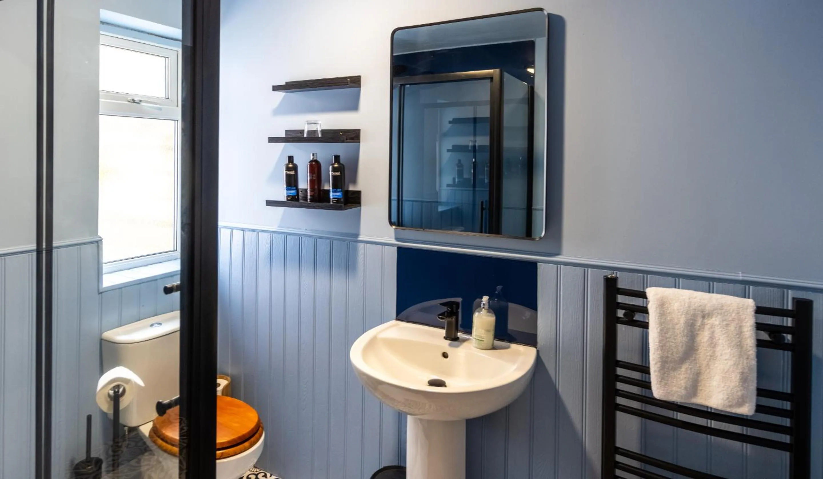 Bathroom in 43 BBEscapes