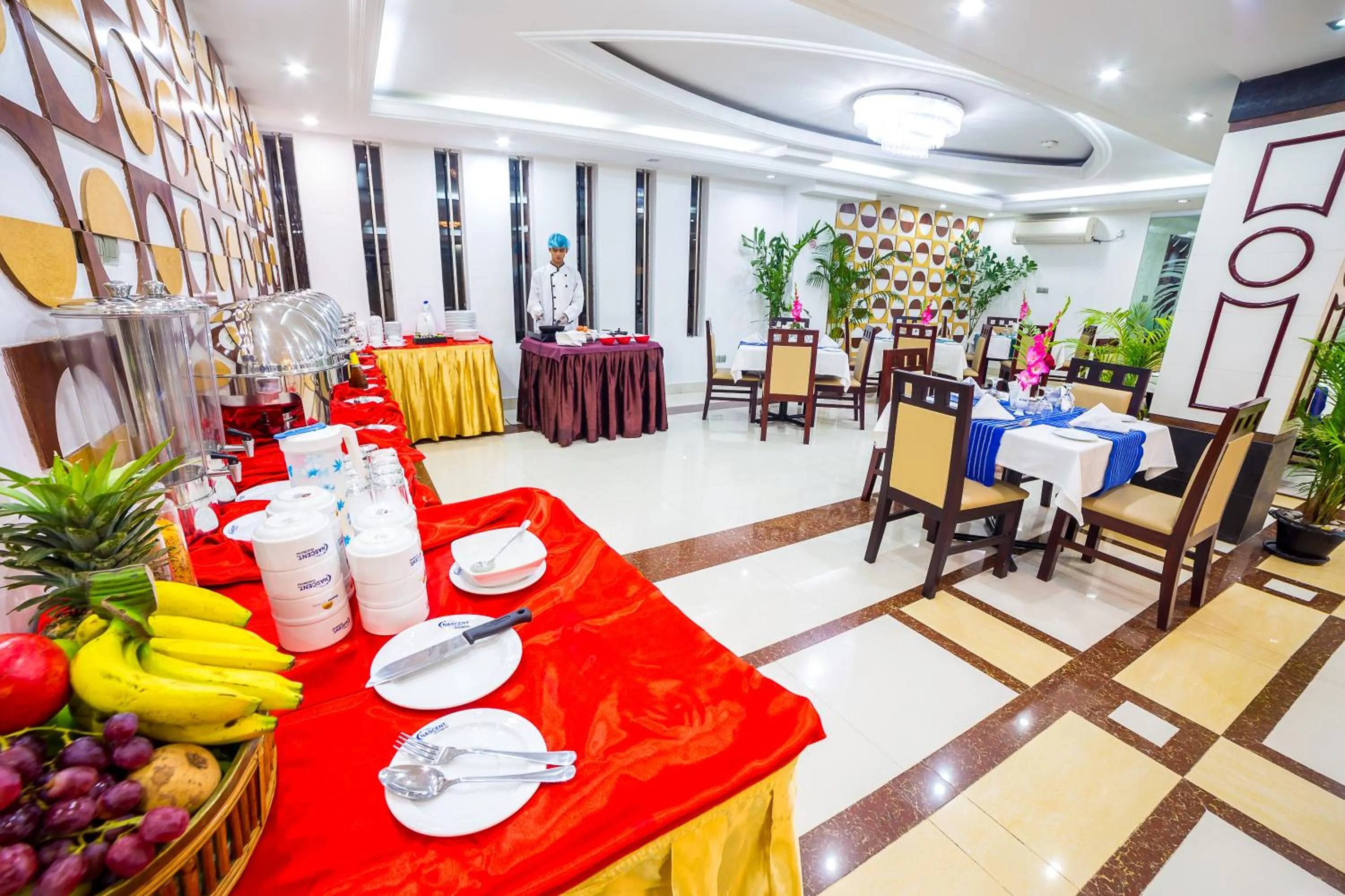 Food and drinks in Nascent Gardenia Luxury Suites