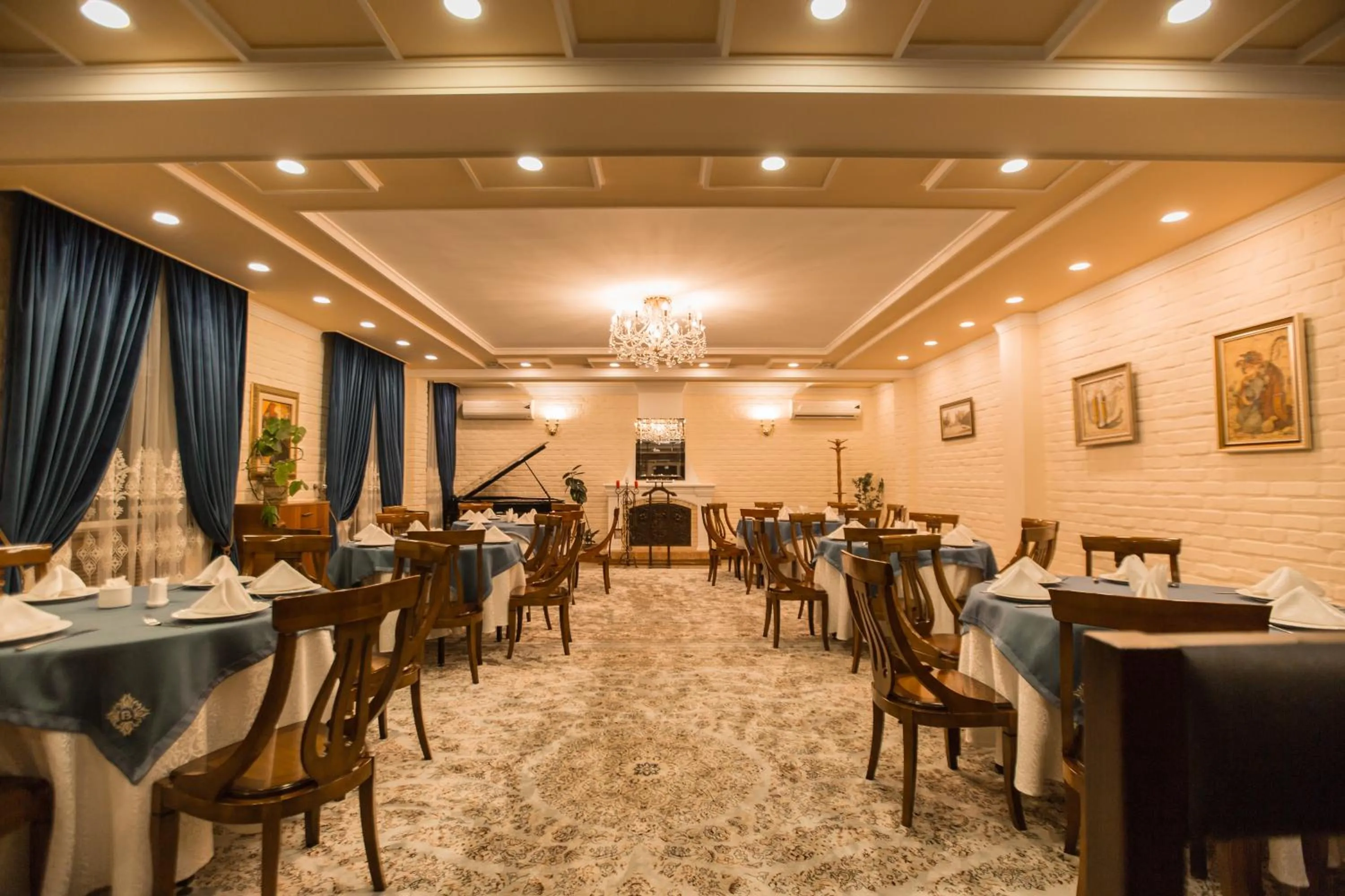 Restaurant/places to eat in Hotel BEK