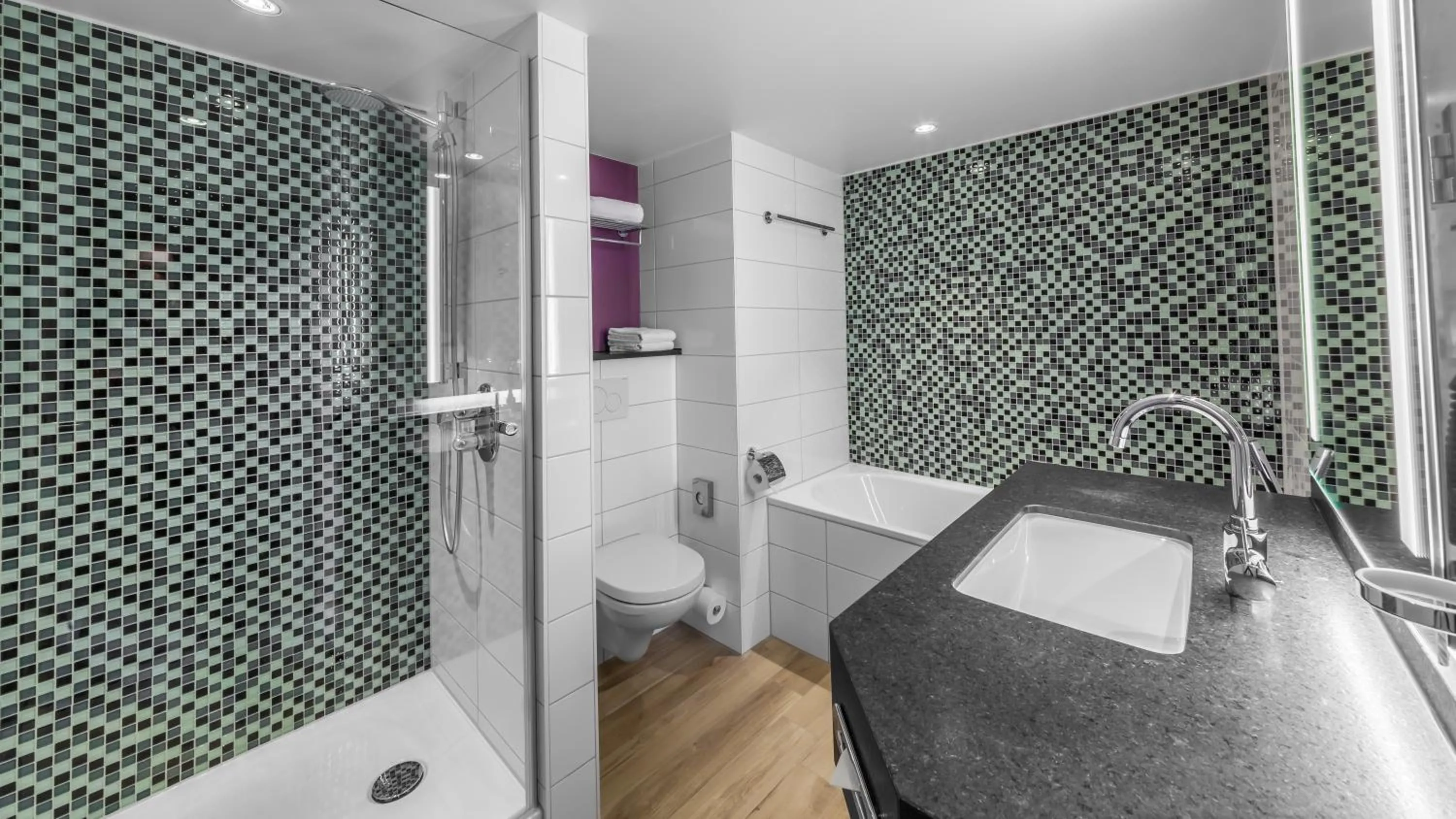 Shower in Holiday Inn Munich City Centre by IHG