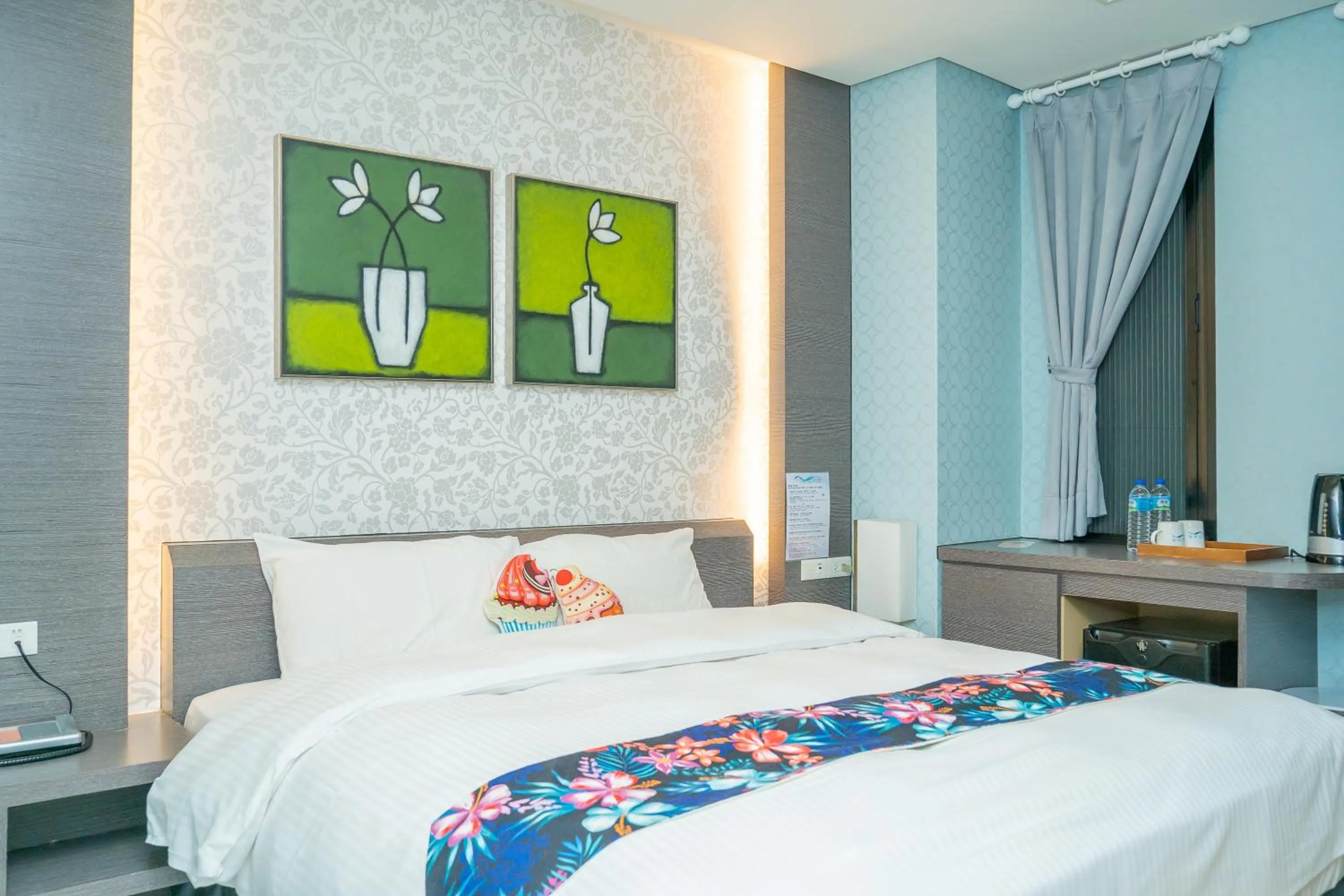 Bedroom, Bed in 日月潭天月水色民宿 (老街-停車-度假）skylight bnb