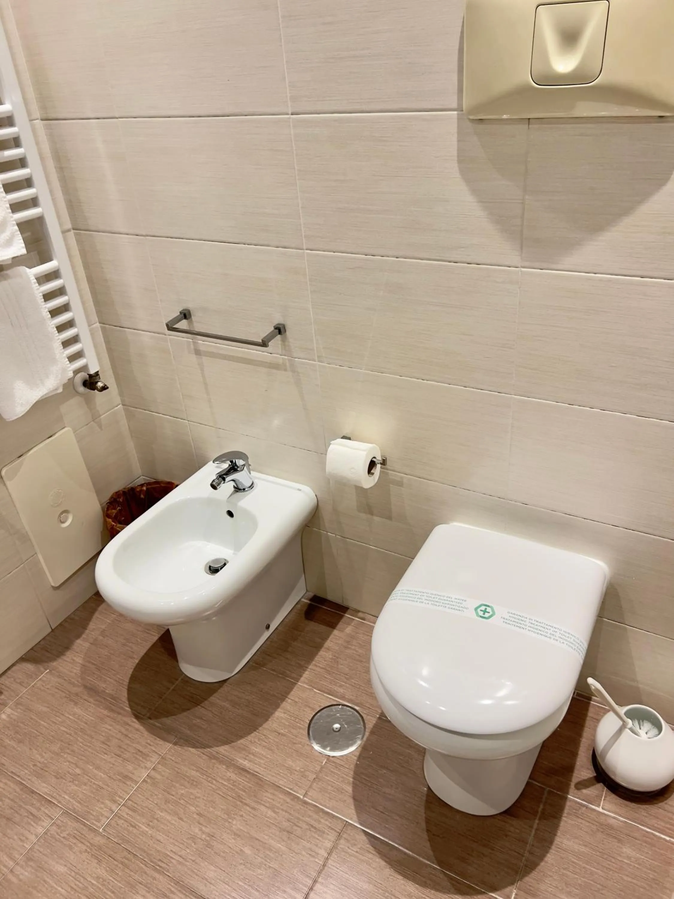 Bathroom in B&B Ruffo di Bagnara Palazzo Monumentale