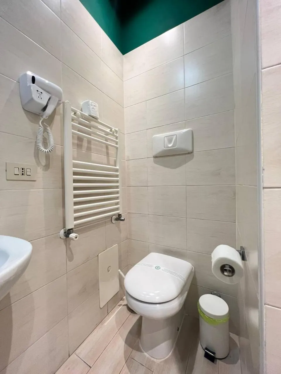 Shower in B&B Ruffo di Bagnara Palazzo Monumentale