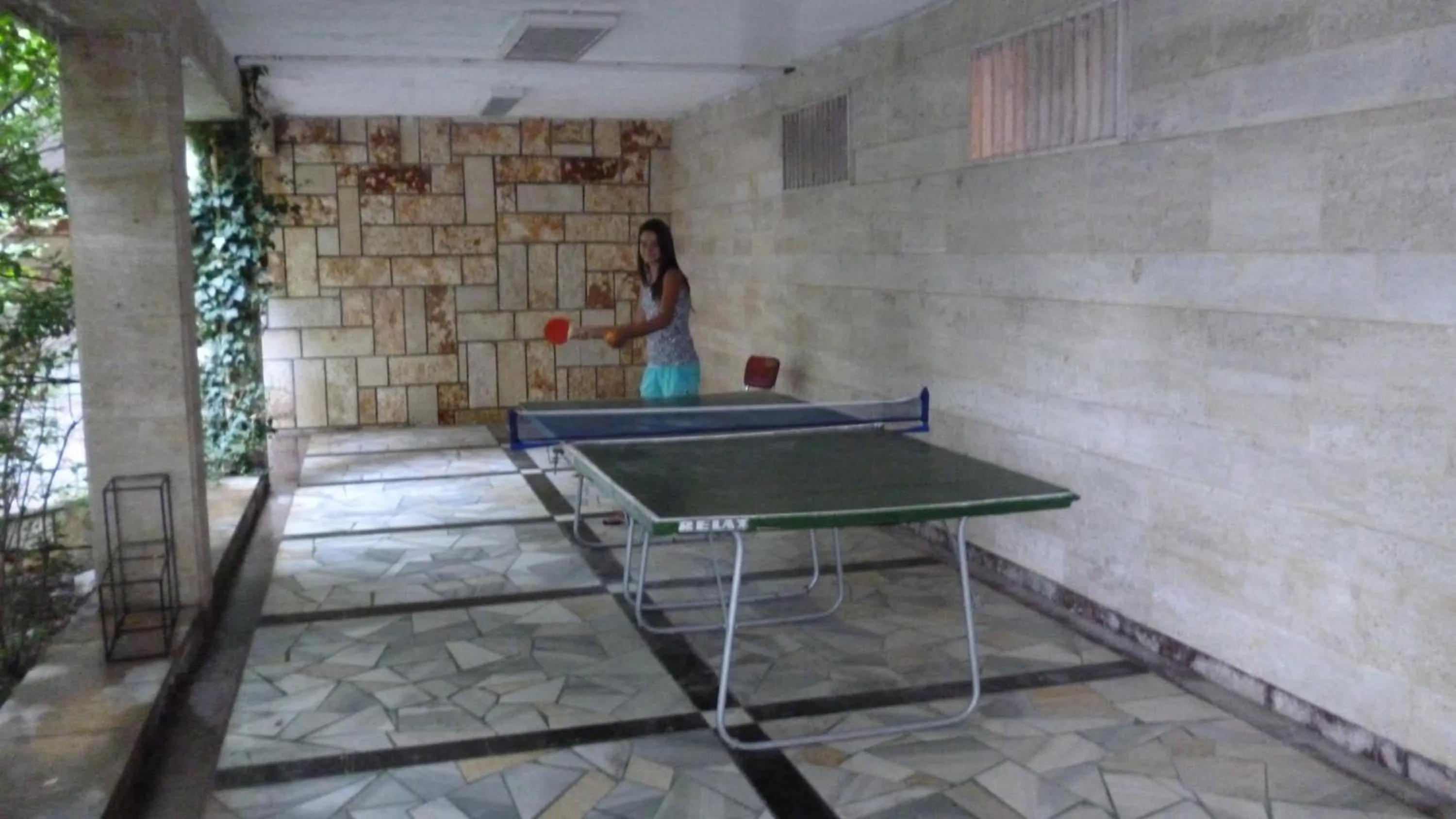 Table tennis in Ahilea Hotel - Free Pool Access