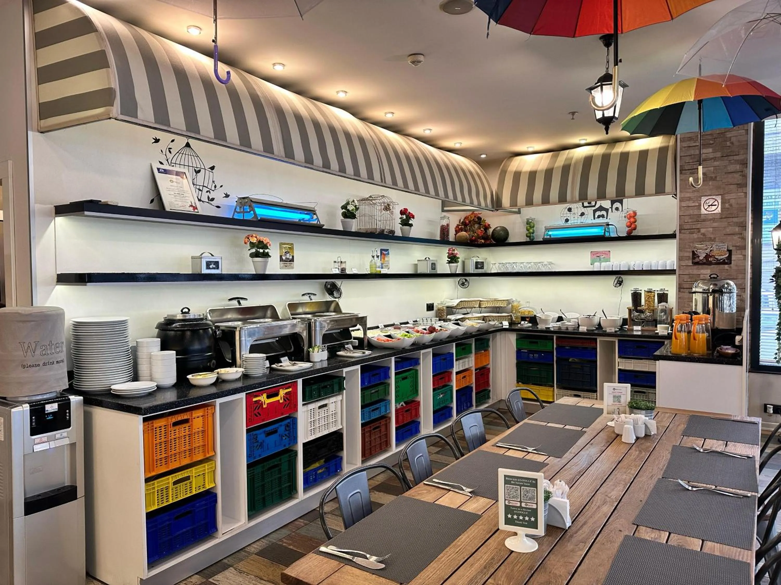 Breakfast in Tempo Suites Airport