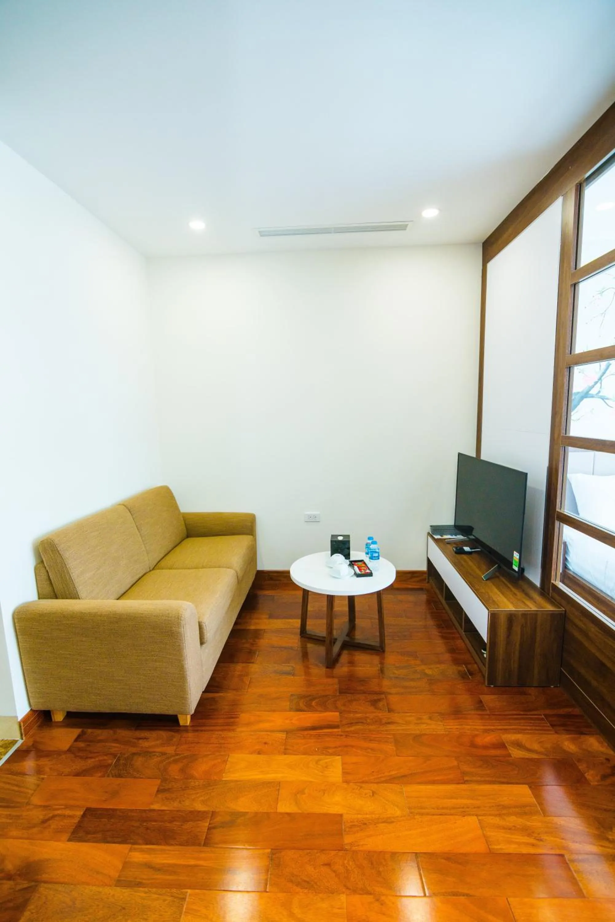 TV and multimedia in HANA Stay