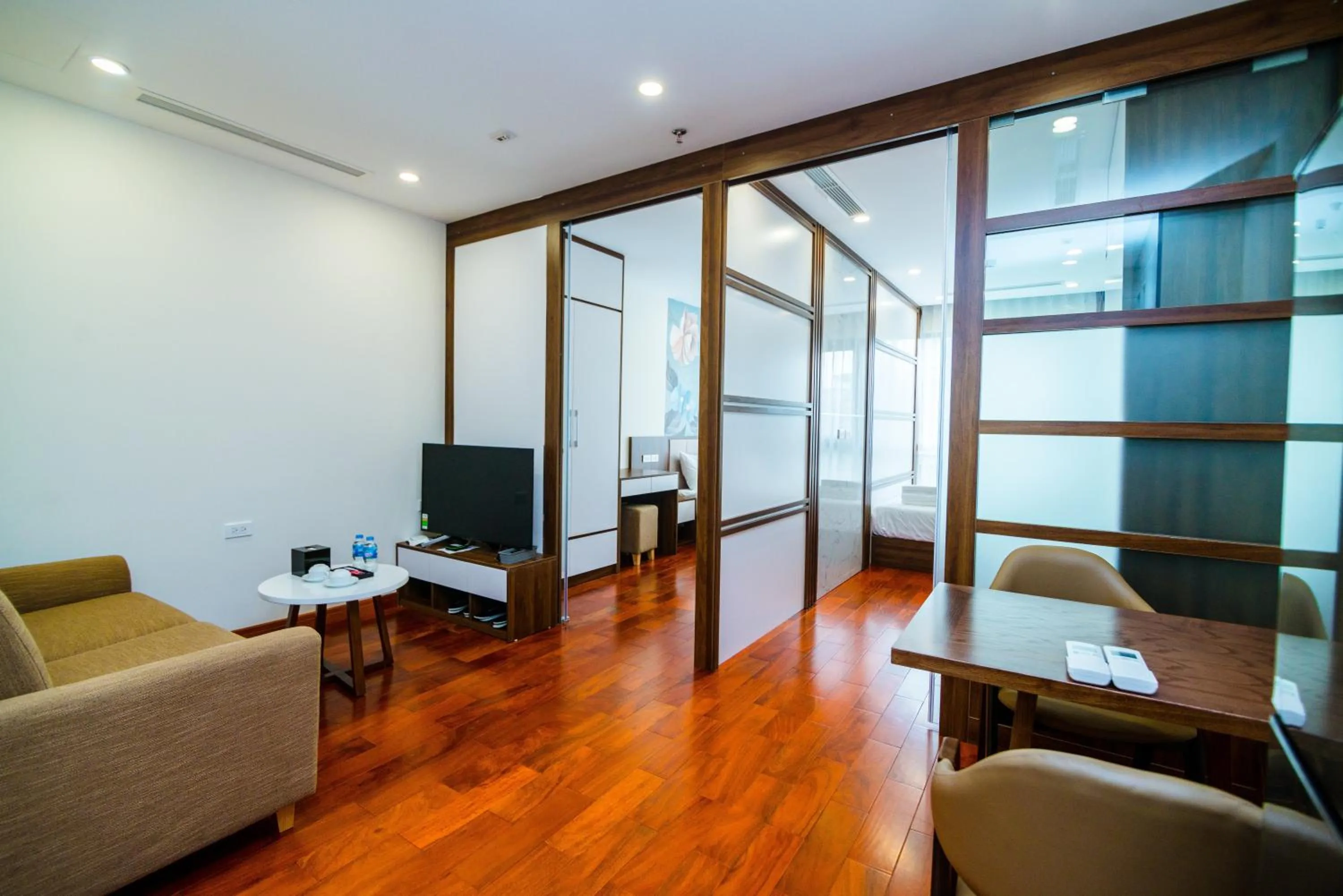 TV and multimedia in HANA Stay