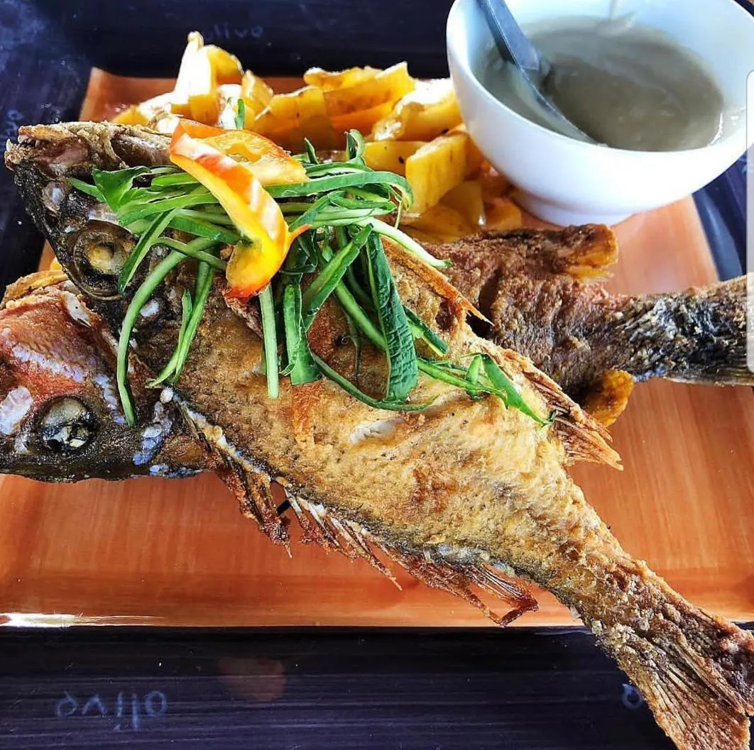 Food and drinks in Golden Point Resort