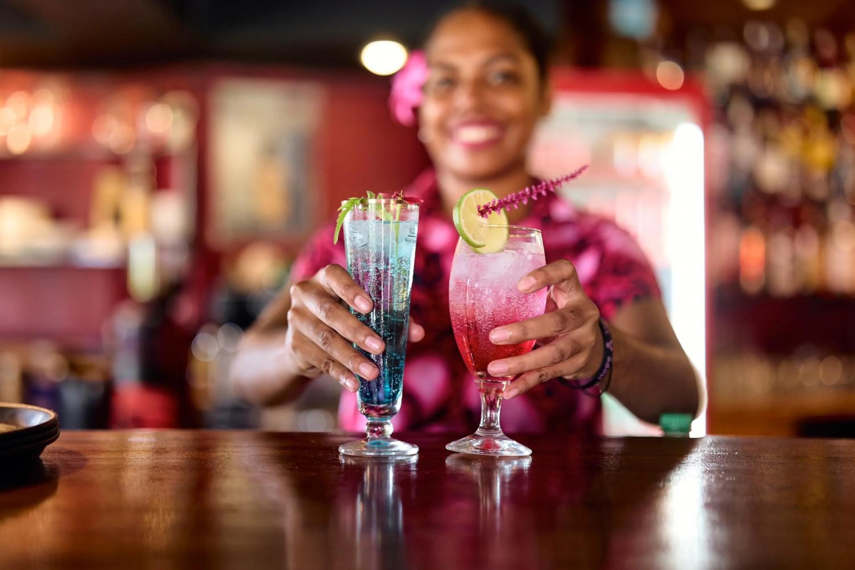 Lounge or bar in Golden Point Resort