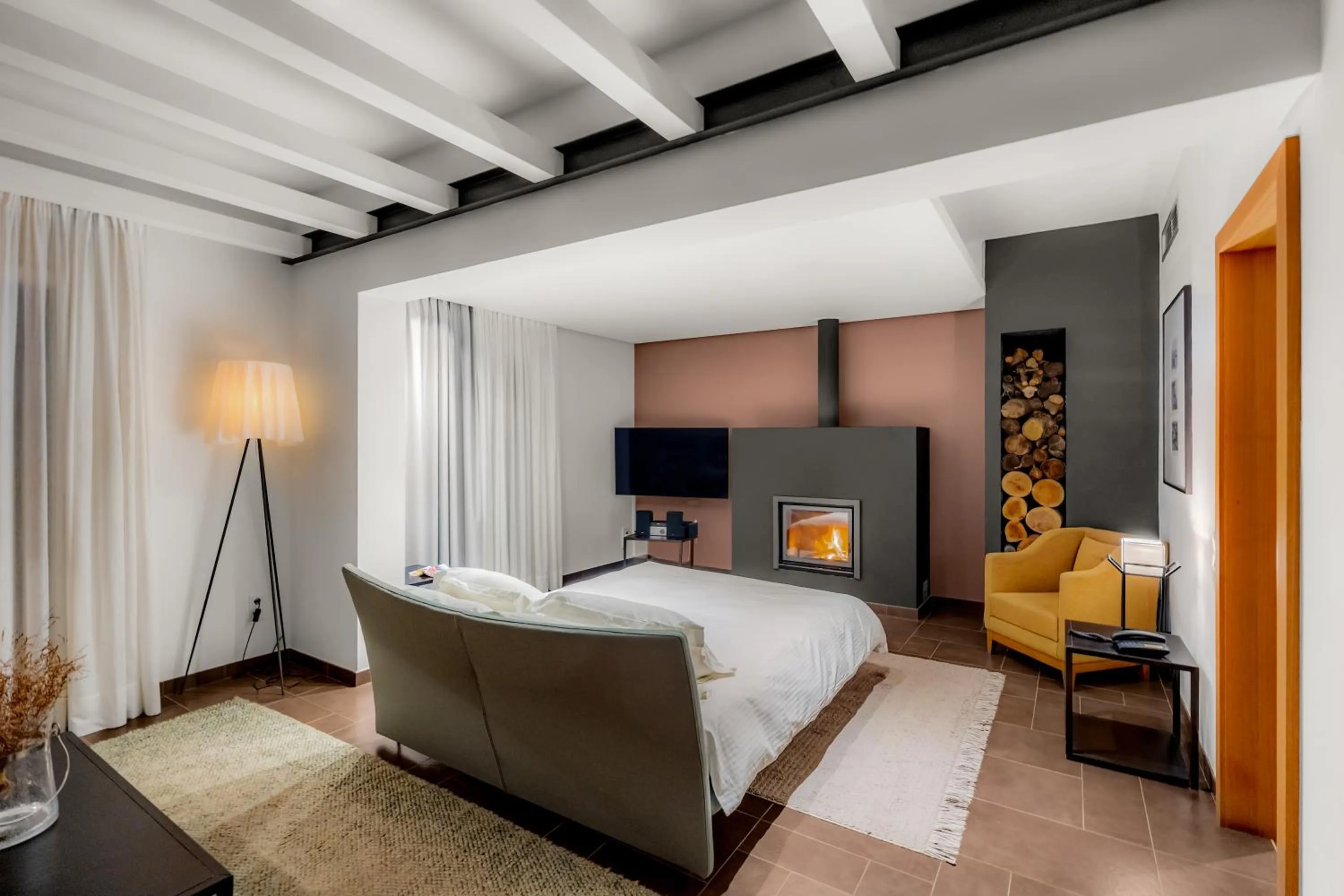 Bed in Orizontes View Hotel