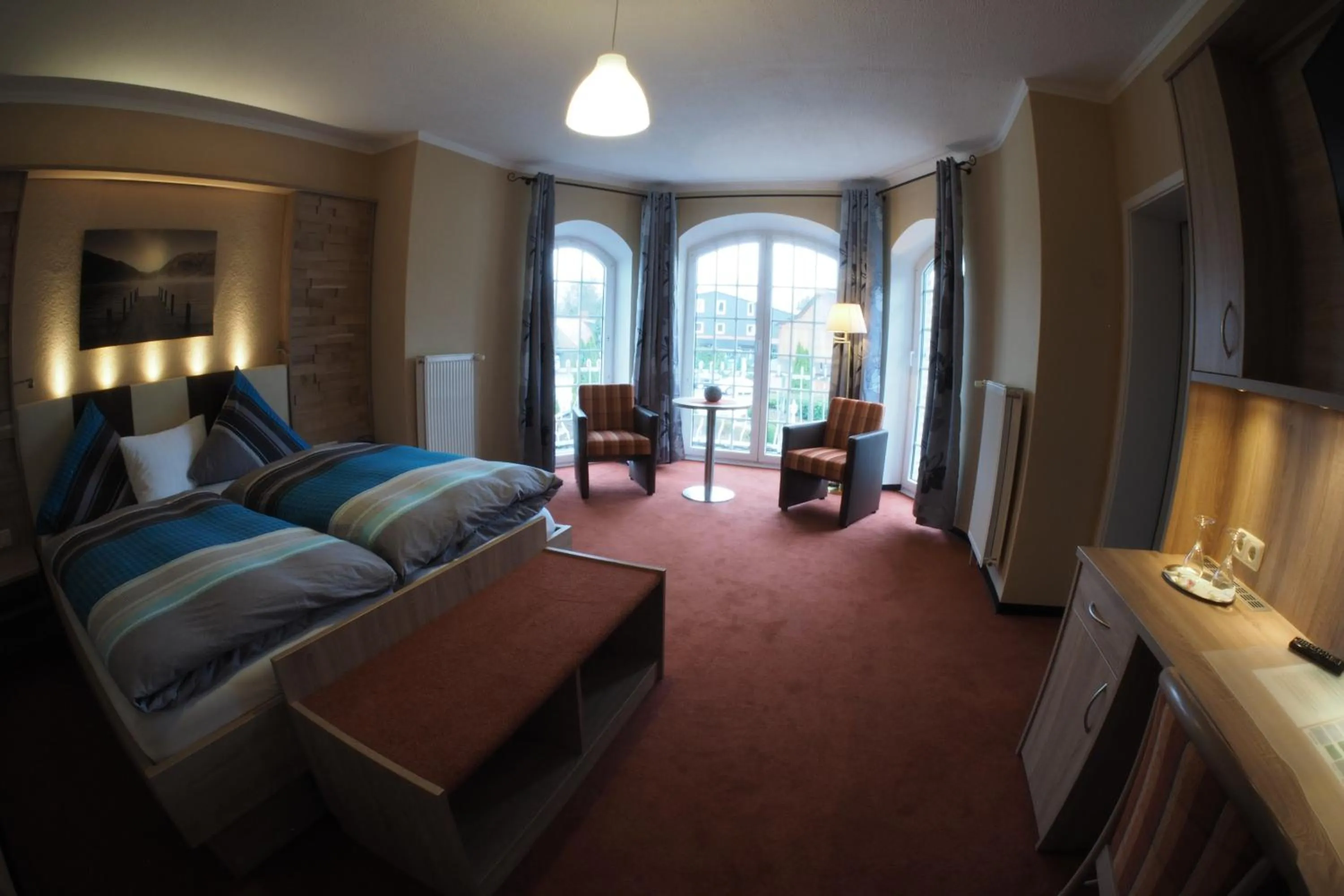 Bedroom, Bed in Stelinger Hof Hotel Münkel