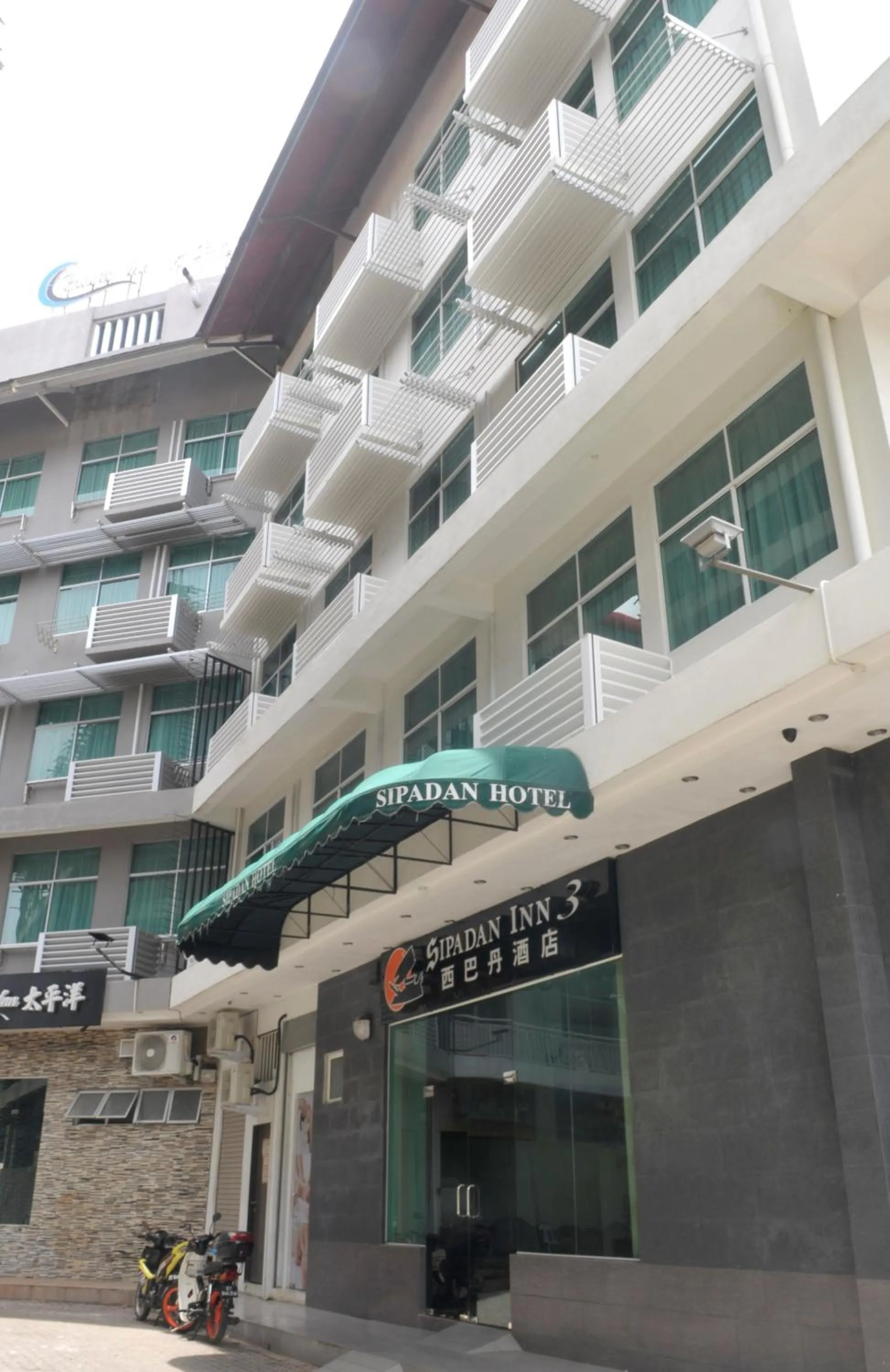 Property building in Sipadan Inn 3