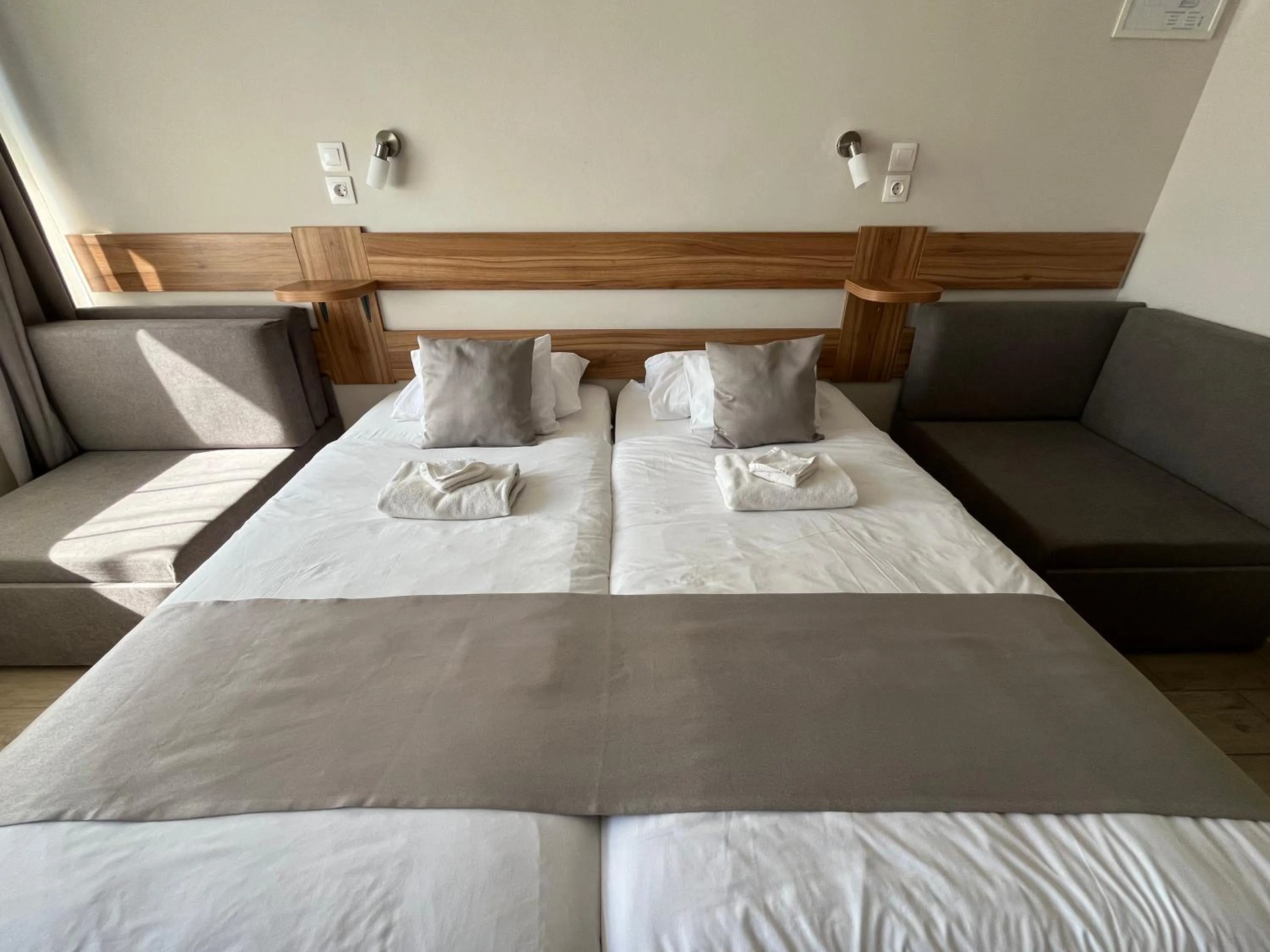 Bedroom, Bed in Xendala Panzió