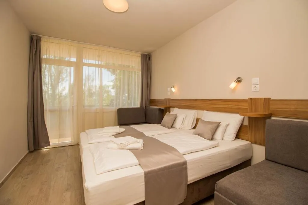 Bedroom, Bed in Xendala Panzió