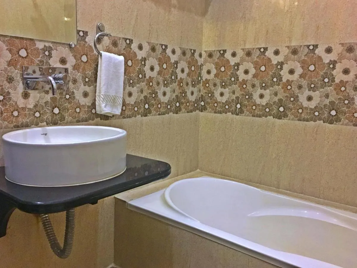 Bathroom in Spring Sky Mughalsarai By ShriGo Hotels