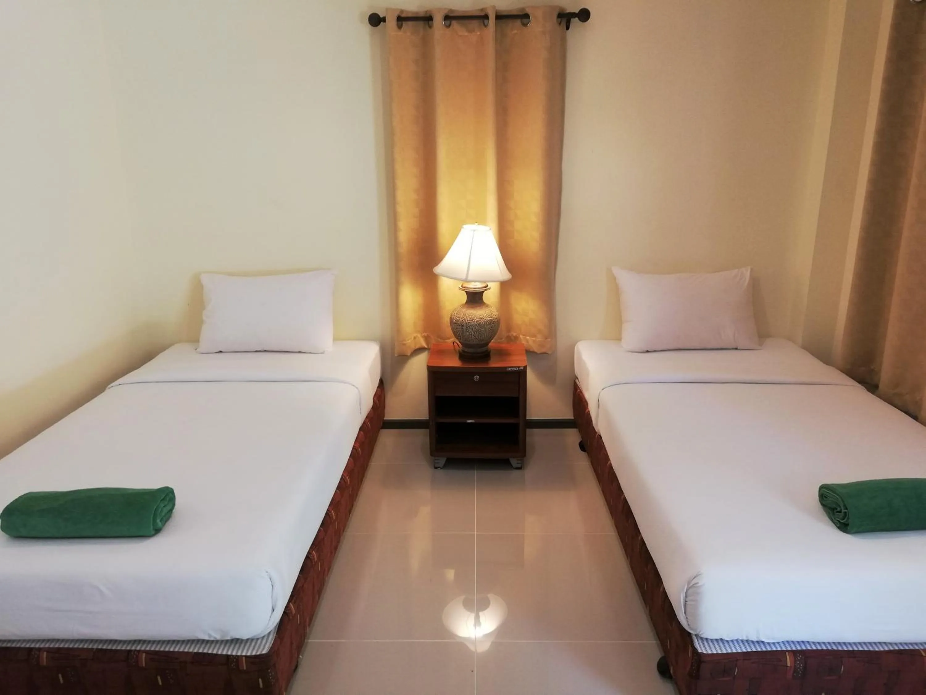 Bed in Laemsai Resort