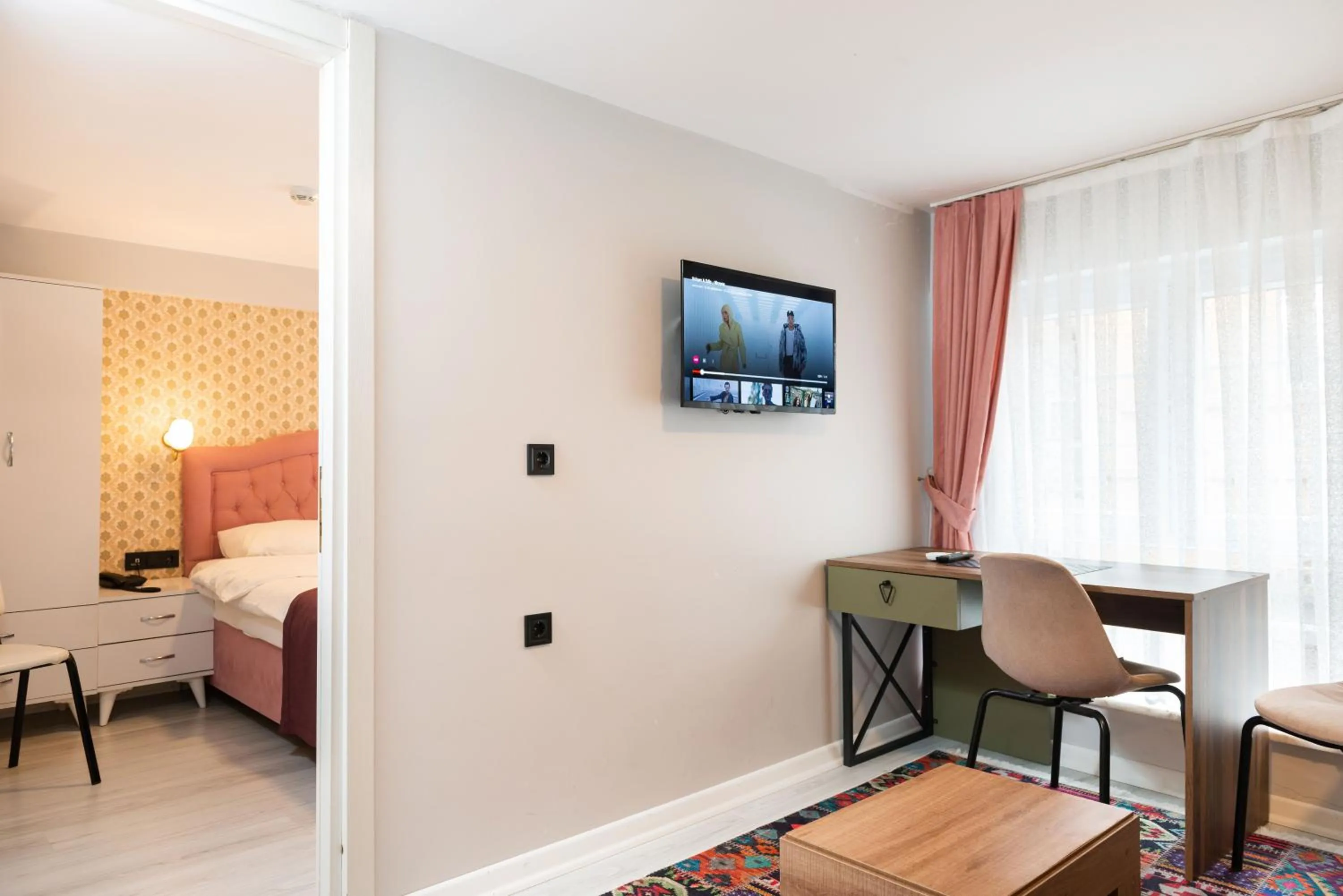 TV and multimedia, Bed in BLUE MARMARA SUITES