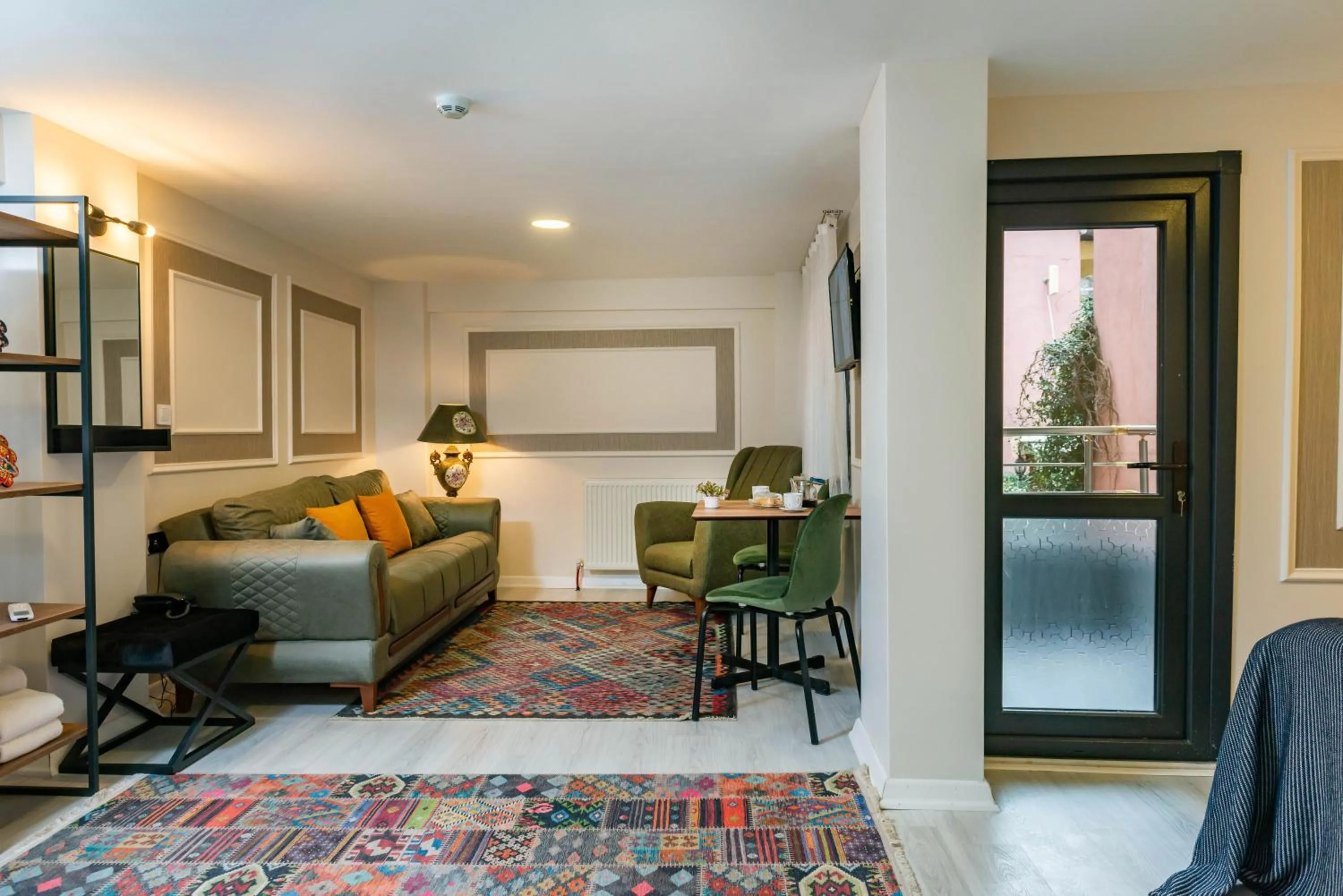 Photo of the whole room in BLUE MARMARA SUITES