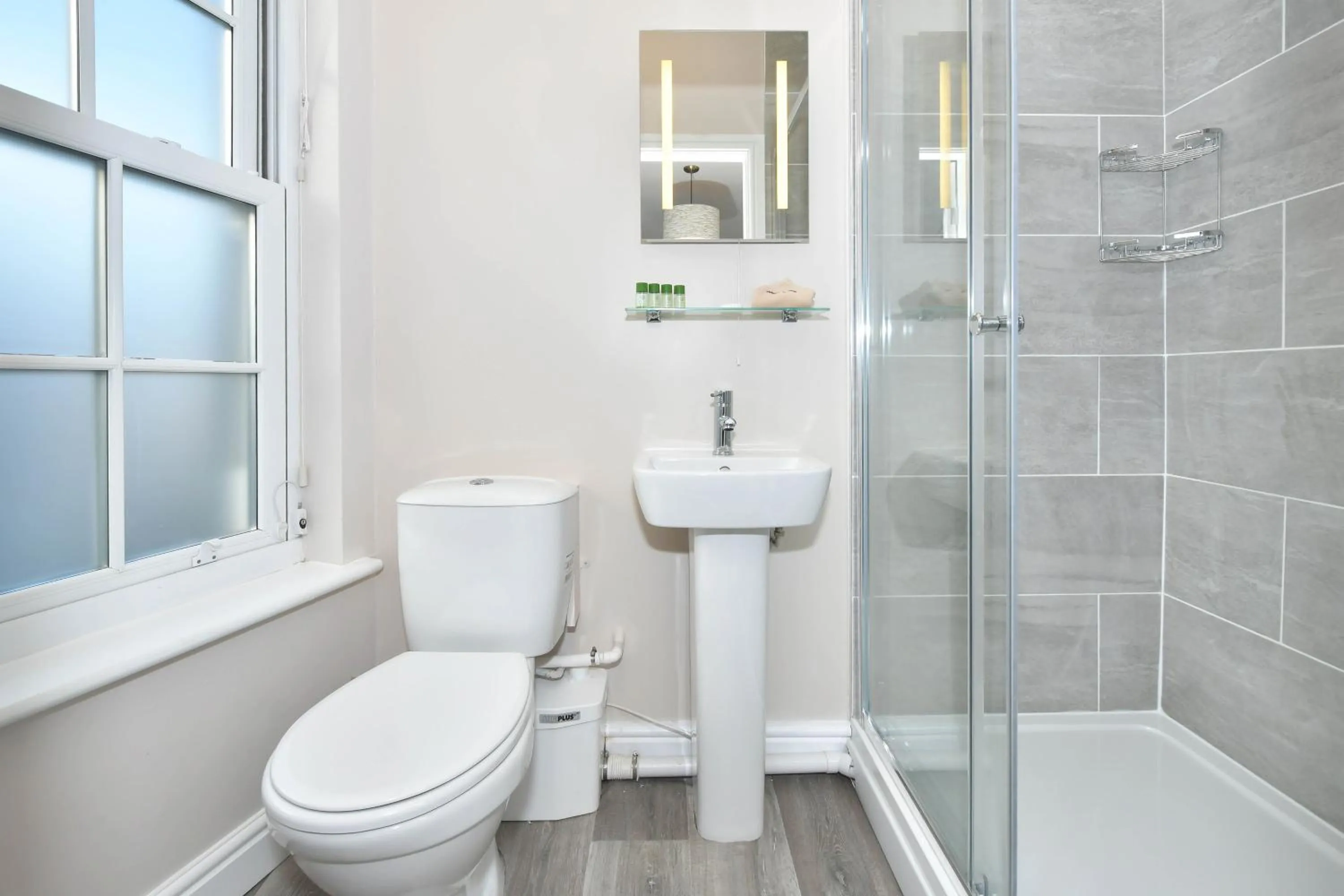 Bathroom in The Sutherland Arms