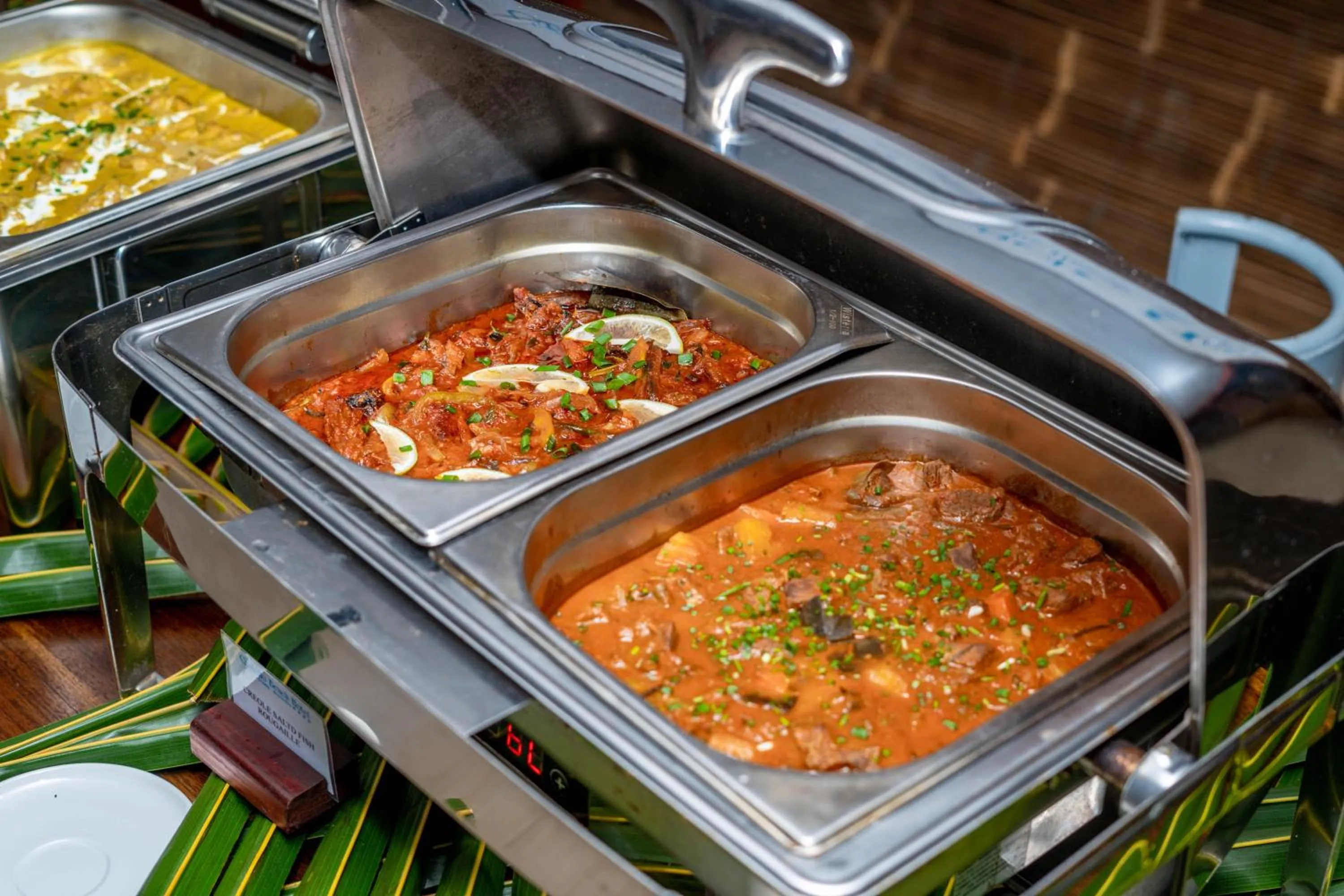 Restaurant/places to eat in Castello Beach Hotel