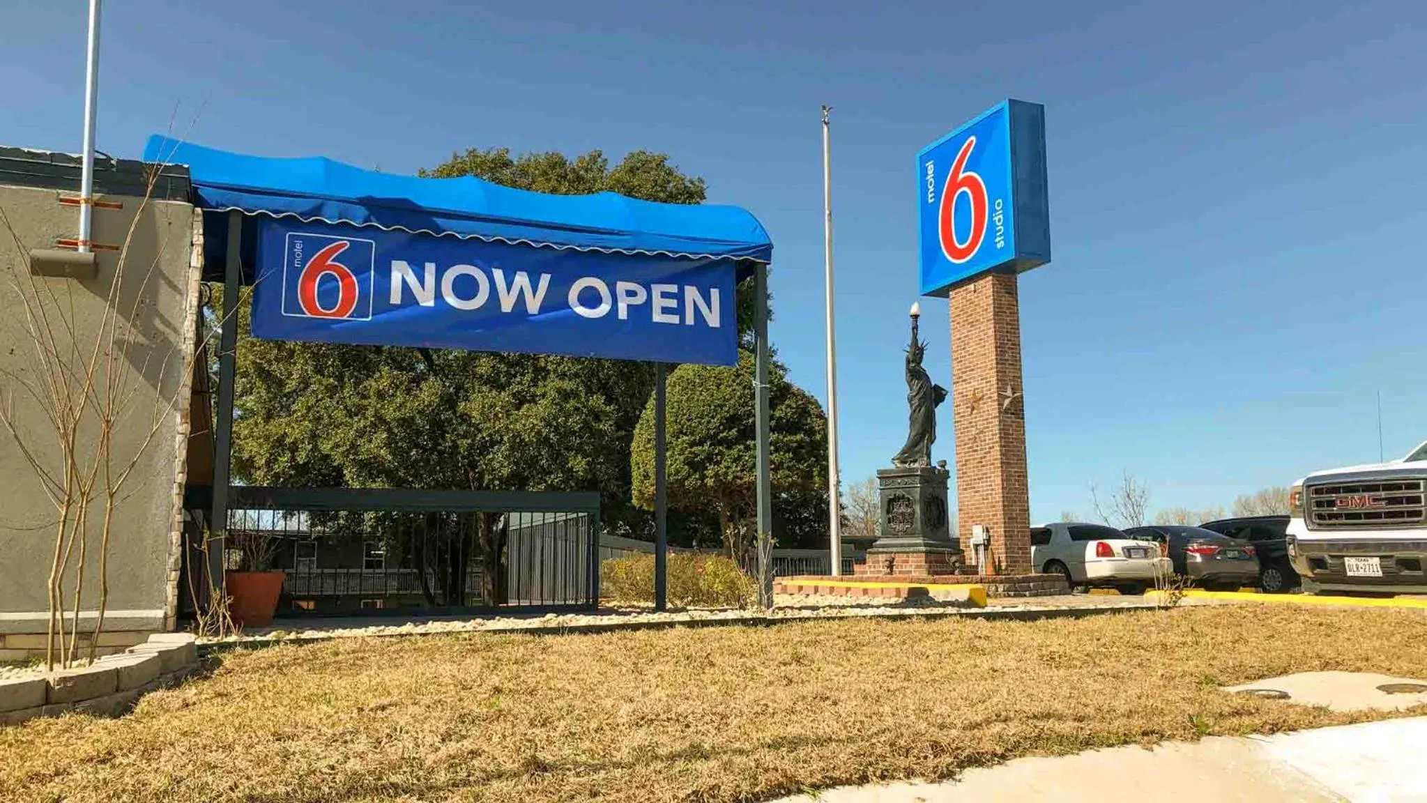 Property logo or sign in Motel 6-Temple, TX