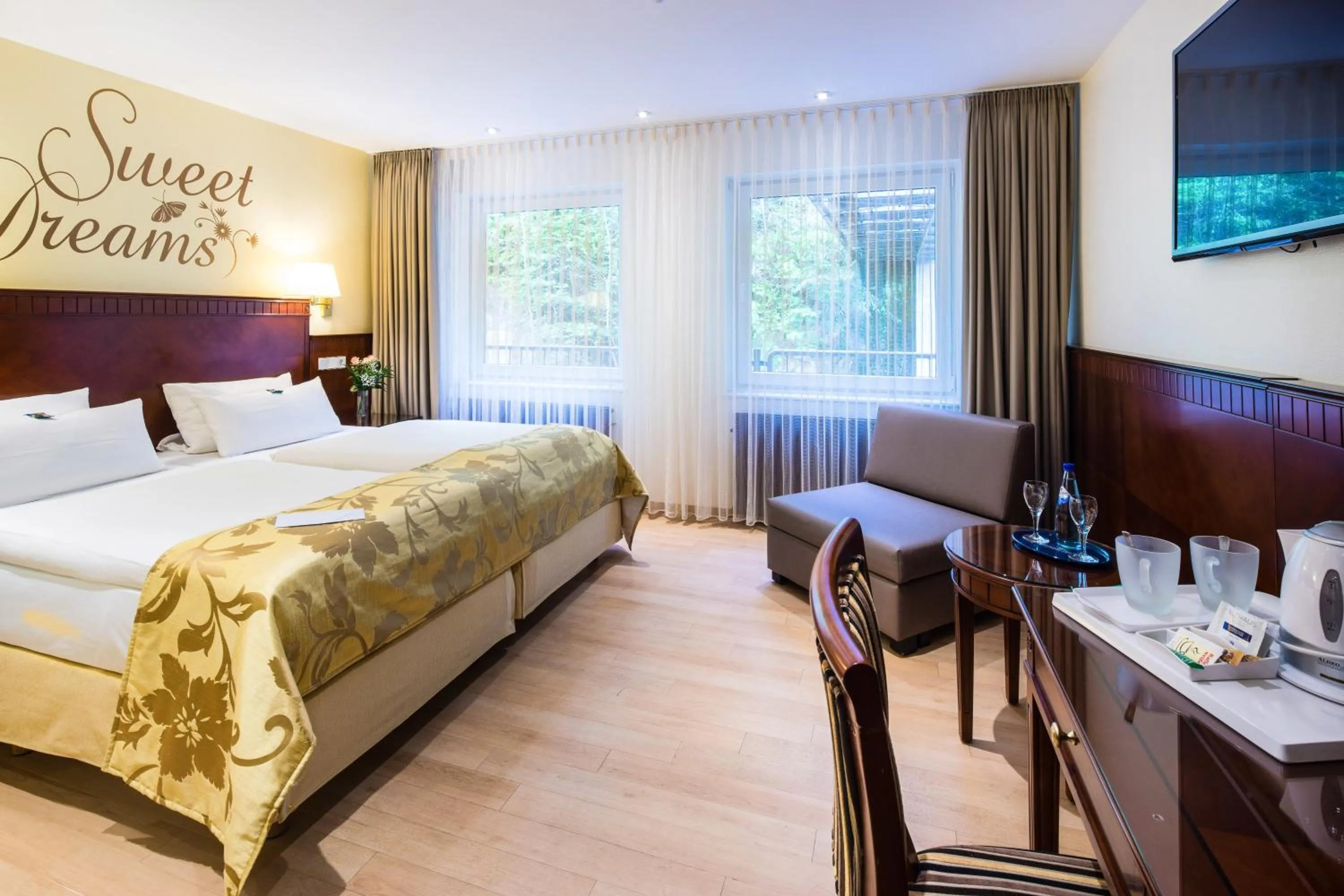 Photo of the whole room, Bed in Marburger Hof