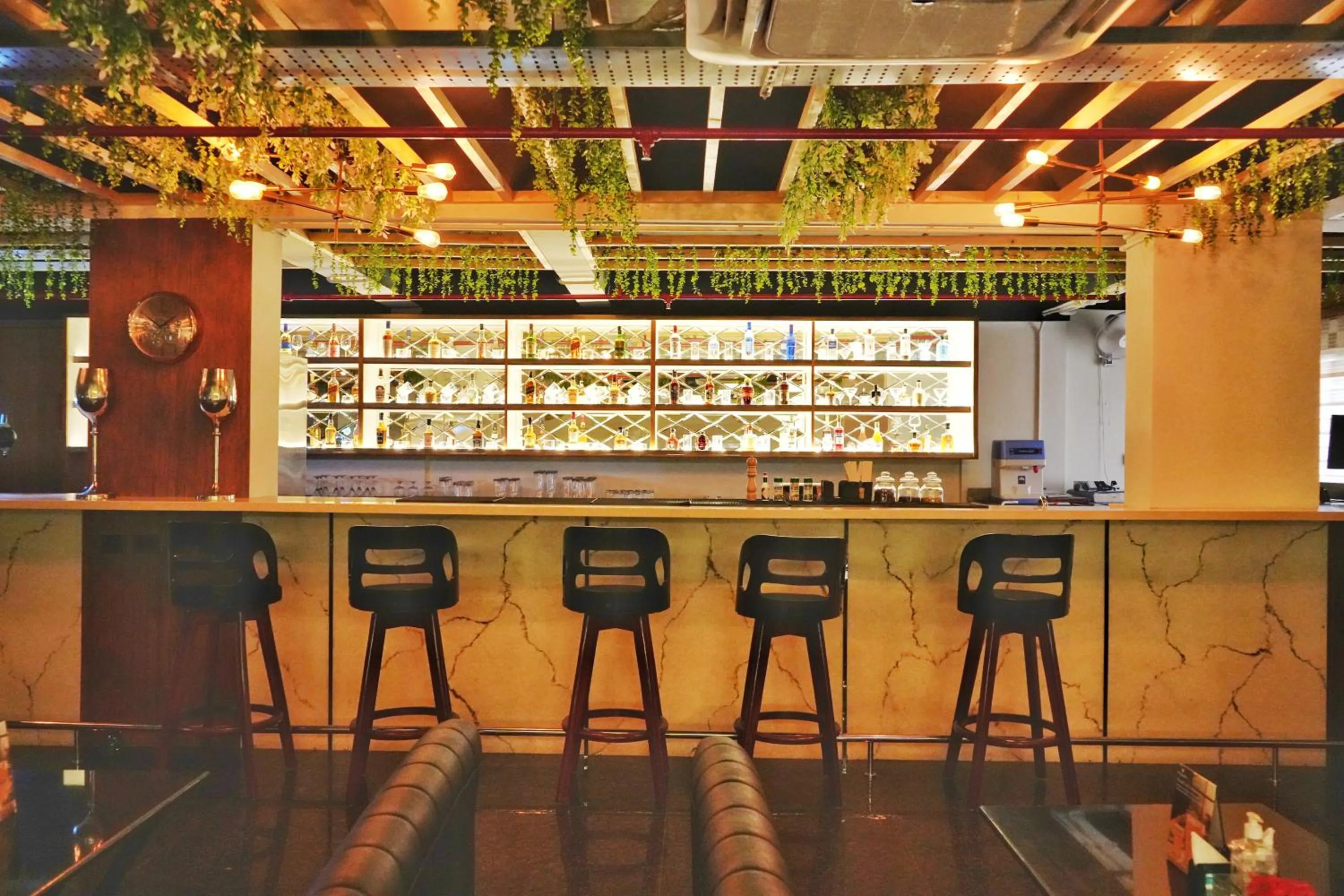 Lounge or bar in The Altruist Hotel Whitefield